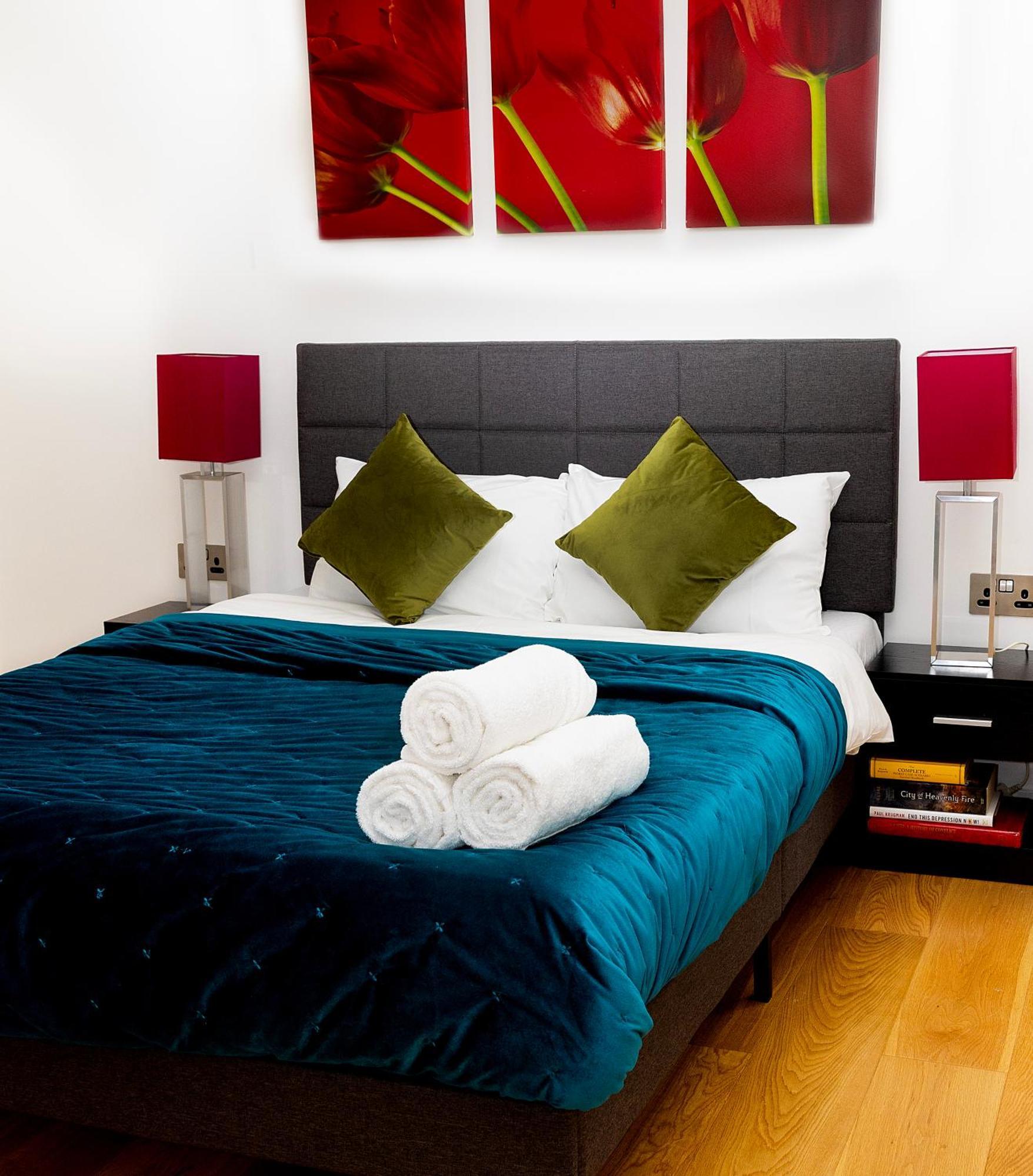 Peninsula Life- Stylish Greenwich 1bed Flat Londen