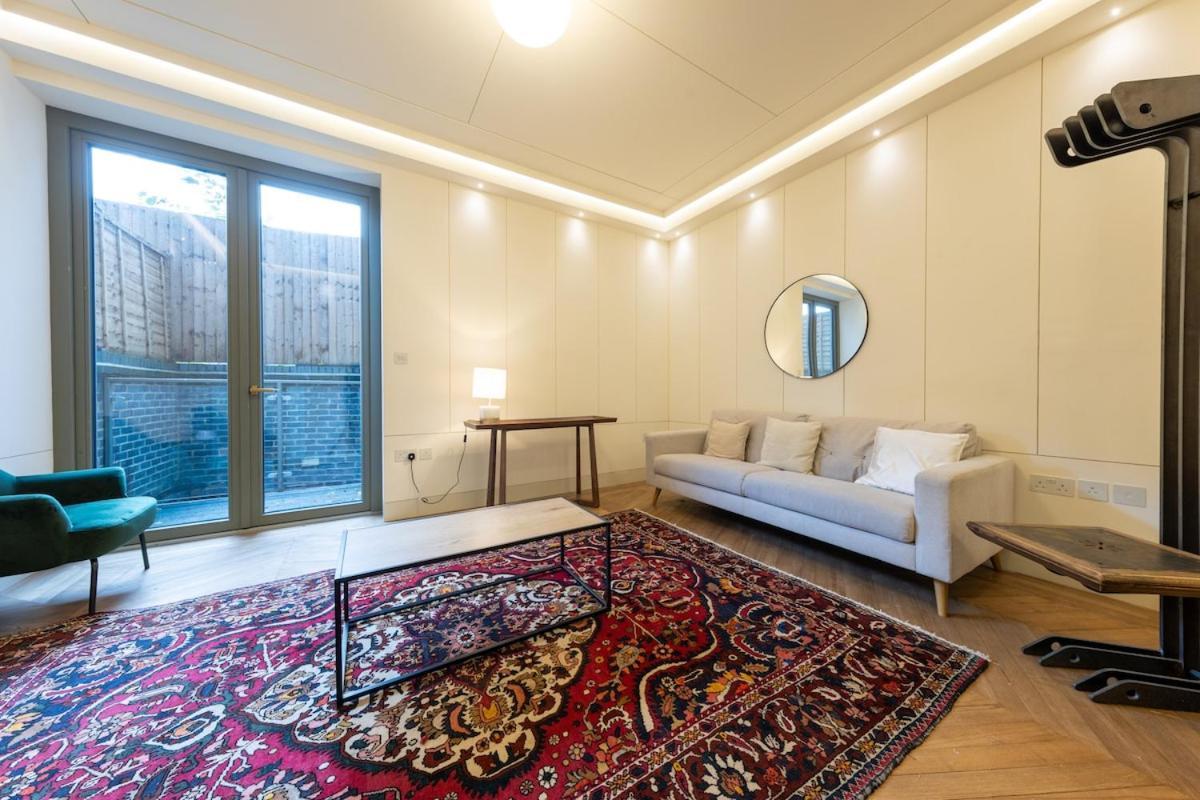 Entire Primrose Hill Townhouse - Modern Oasis #2 Ferienhaus London