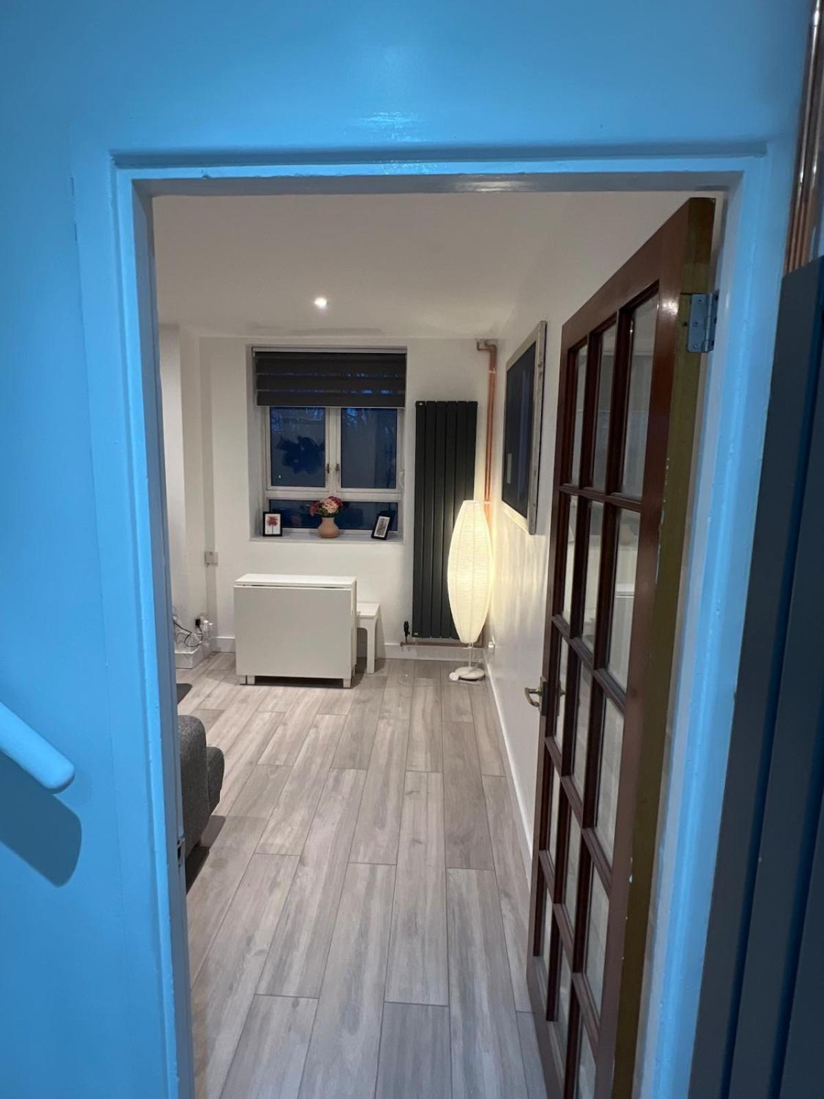 Amazing Location 2 Bed Swiss Lejlighed