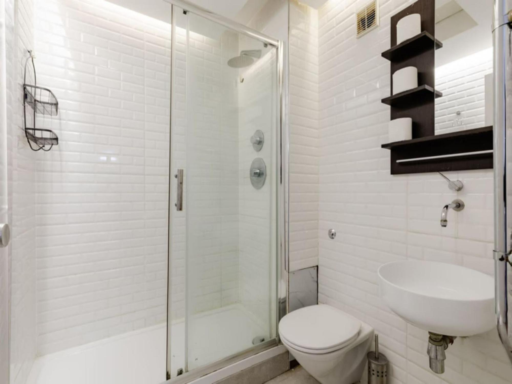 Luxurious Entire In Paddington Apartment