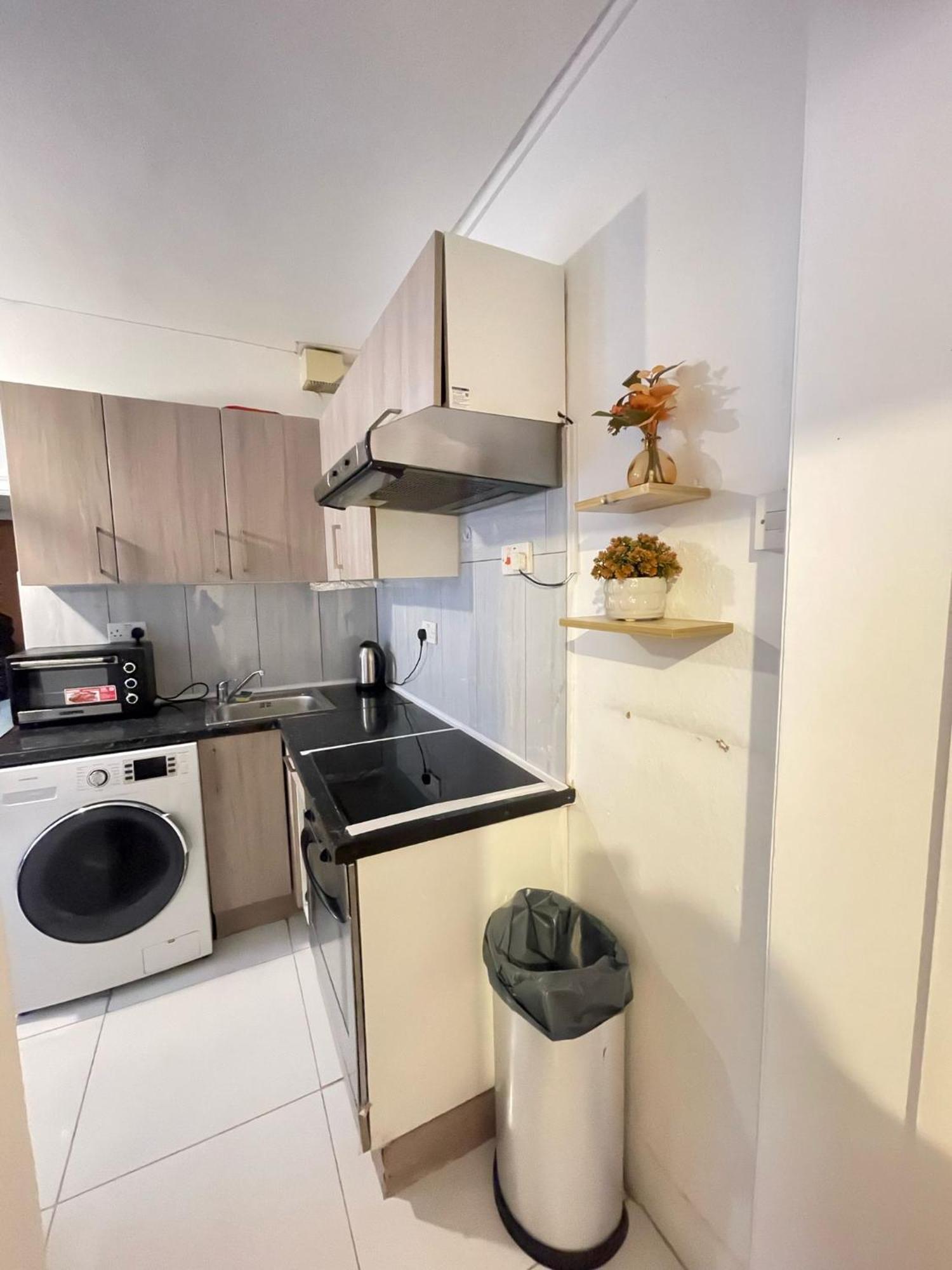 2 Bedroom Flat Ground Floor Lejlighed