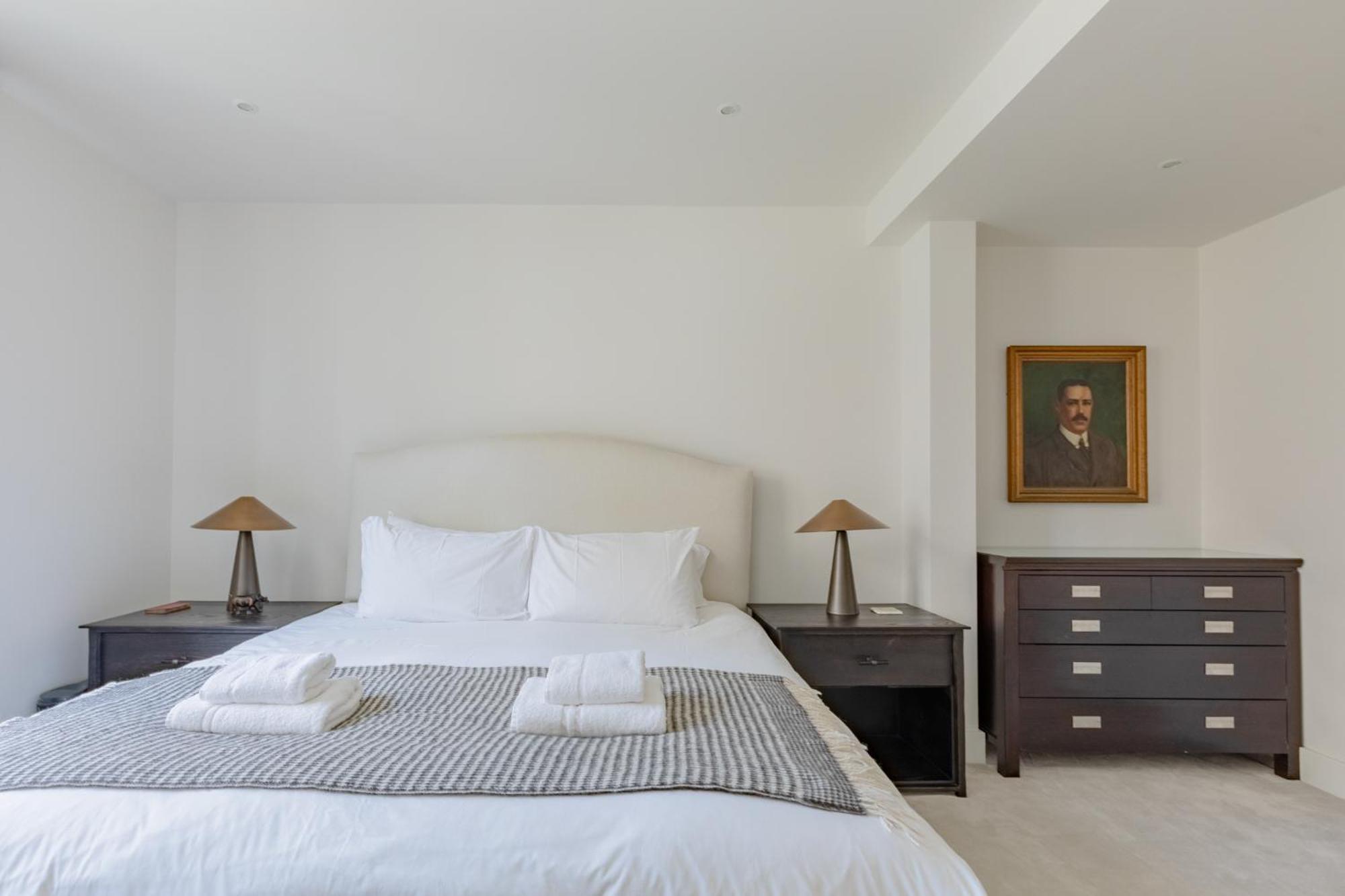 Impeccably Curated 2bd South East Ferienhaus London