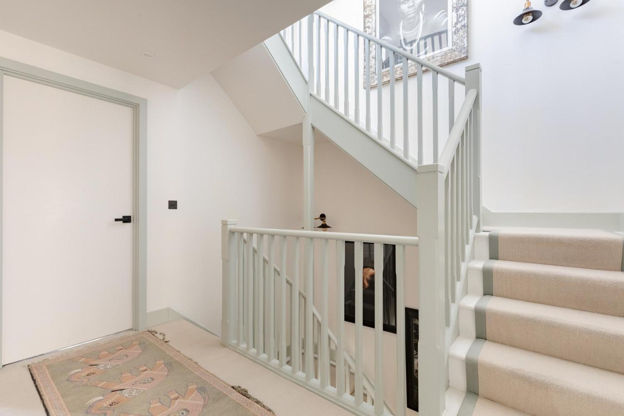 Ferienhaus Impeccably Curated 2bd South East
