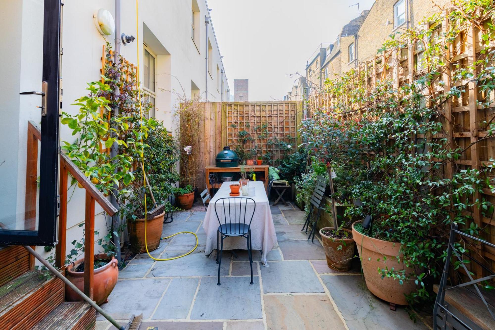 Impeccably Curated 2bd South East Ferienhaus