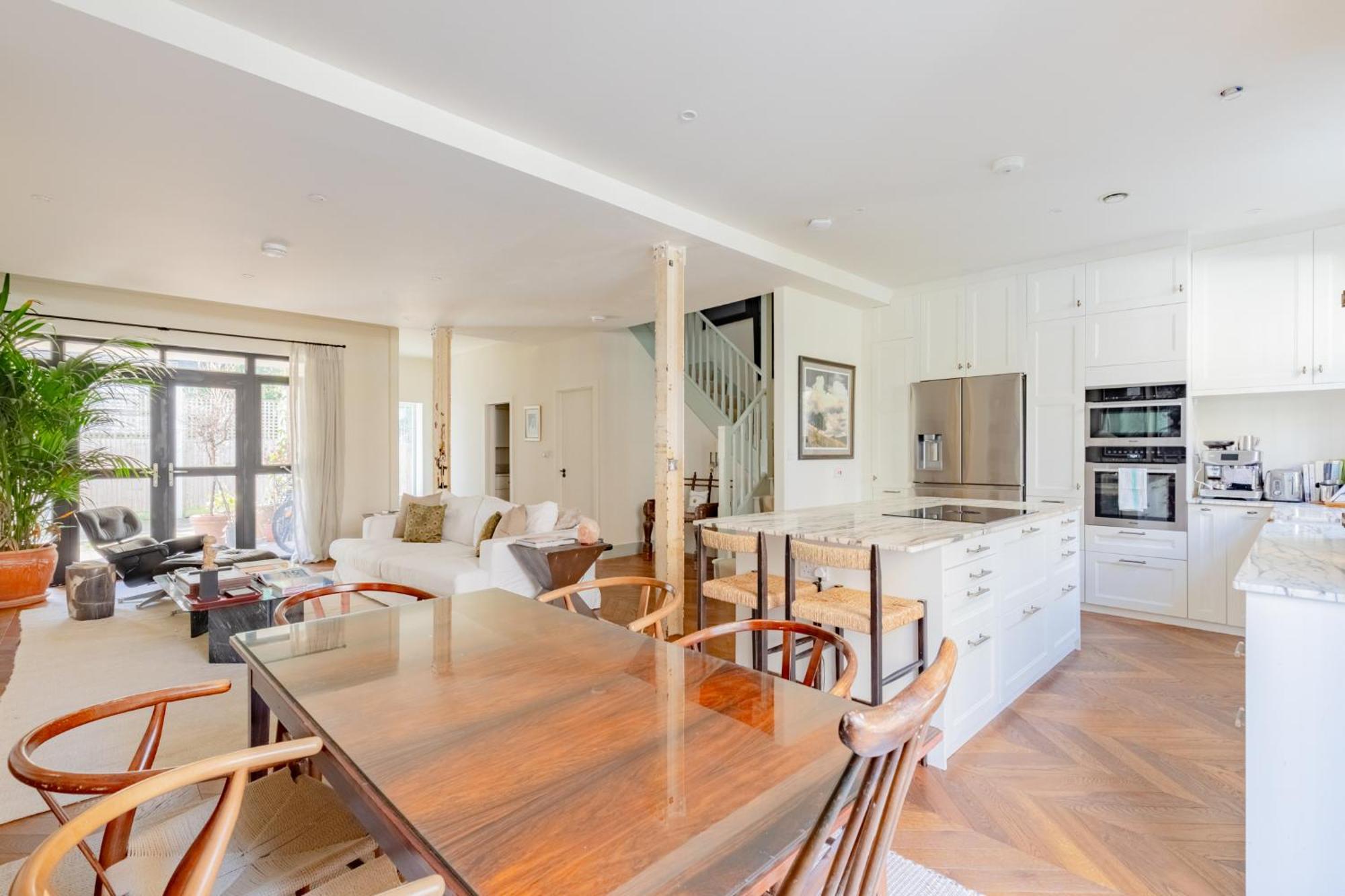 Ferienhaus Impeccably Curated 2bd South East *