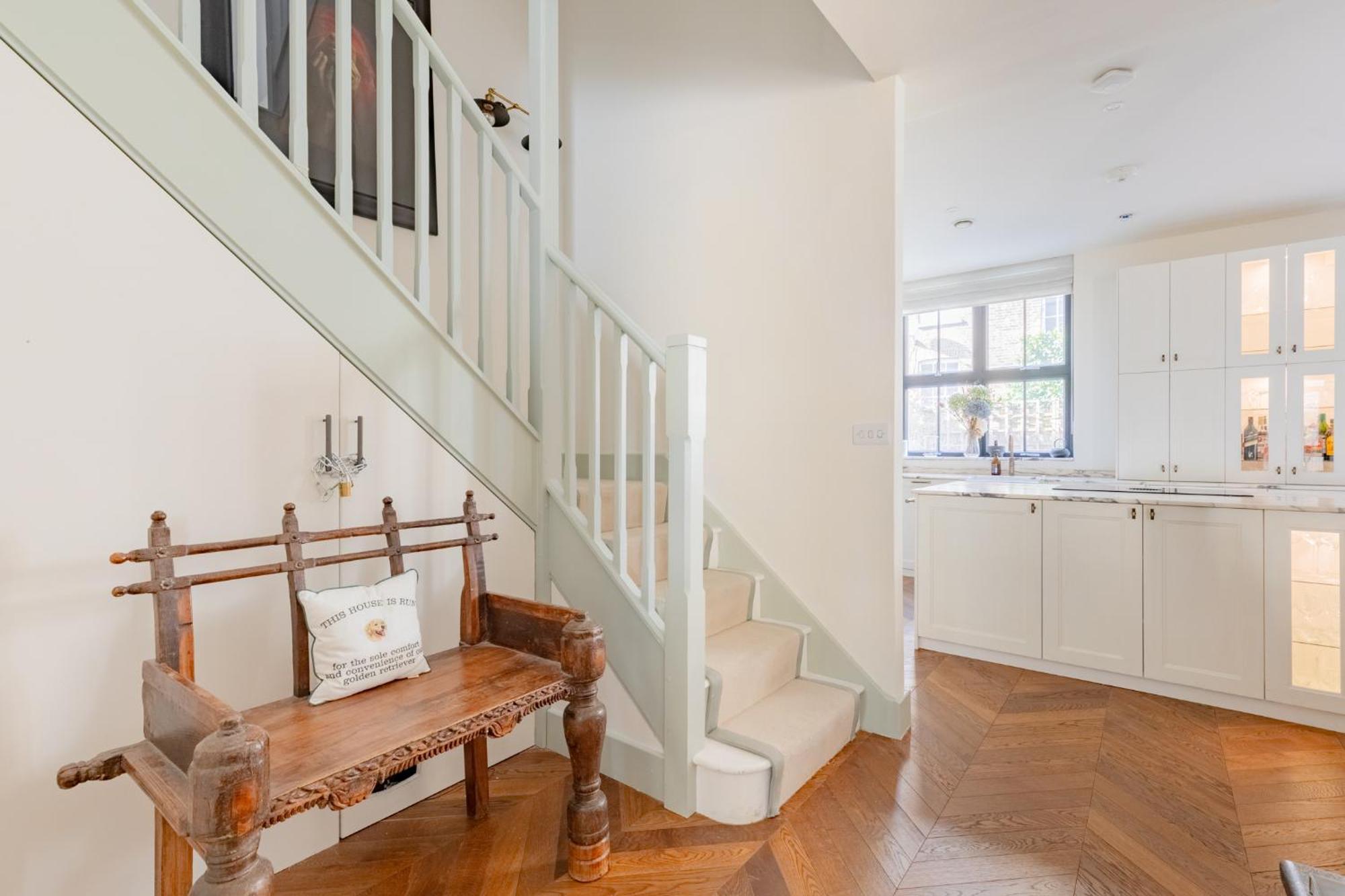 Impeccably Curated 2bd South East Ferienhaus