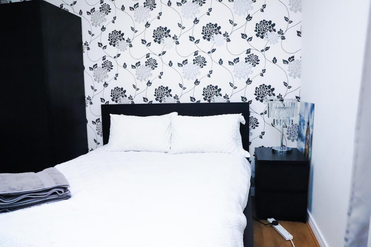 Appartement Great Location, Direct Links To Bridge!