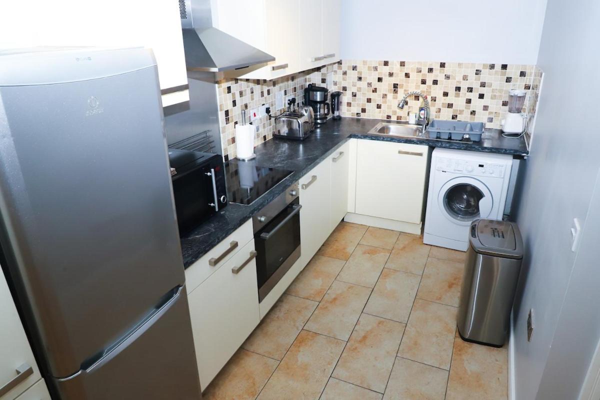 Appartement Great Location, Direct Links To Bridge! *