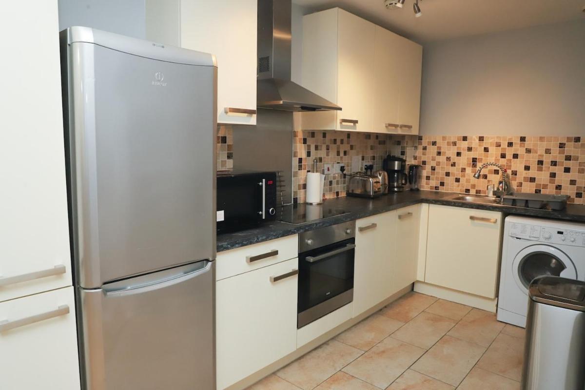 Appartement Great Location, Direct Links To Bridge! *