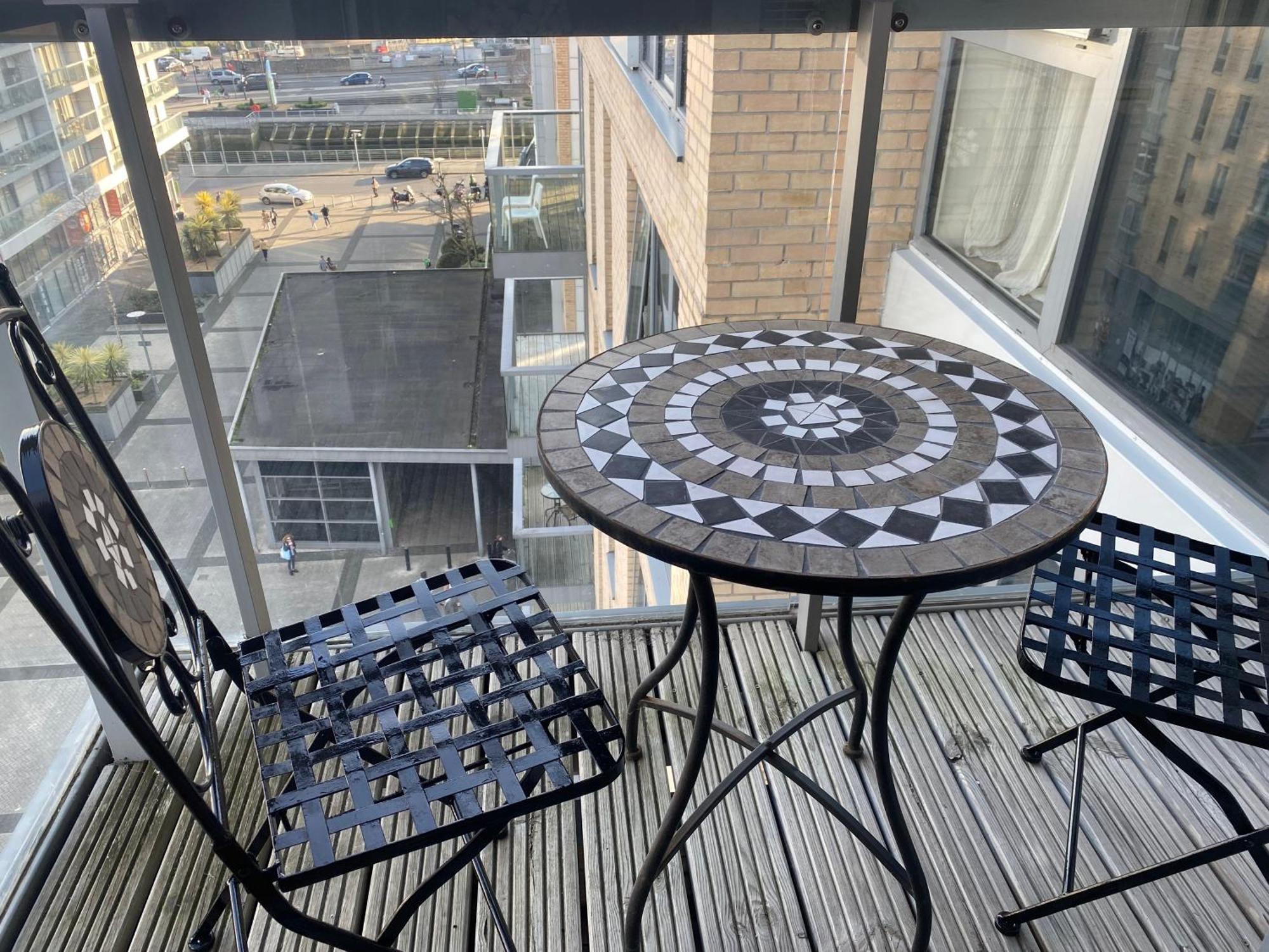 River View Spacious * London