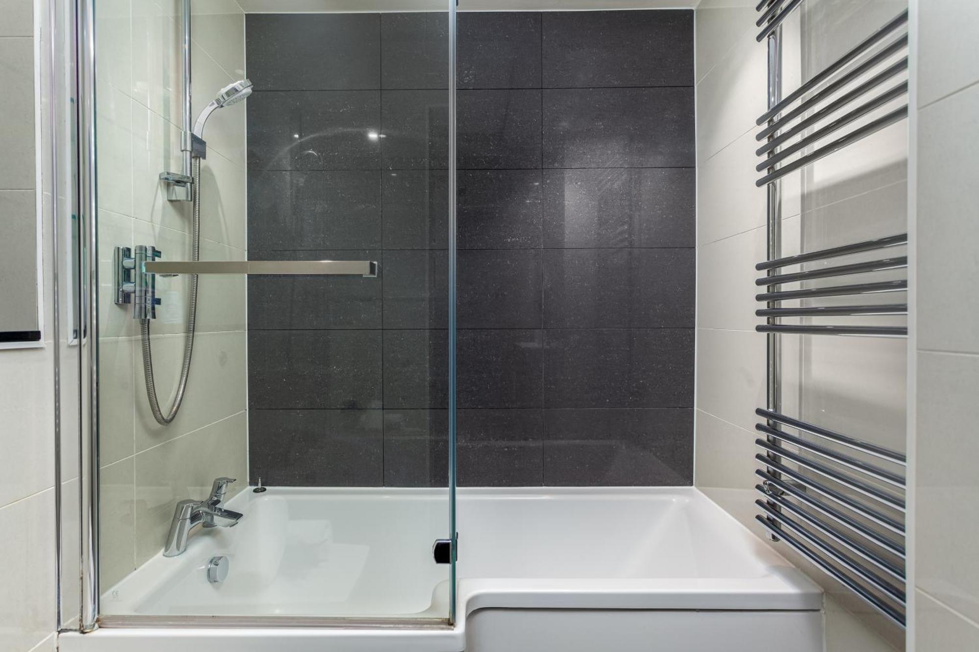 Stylish One Bedroom Oasis, Kensington Appartement *