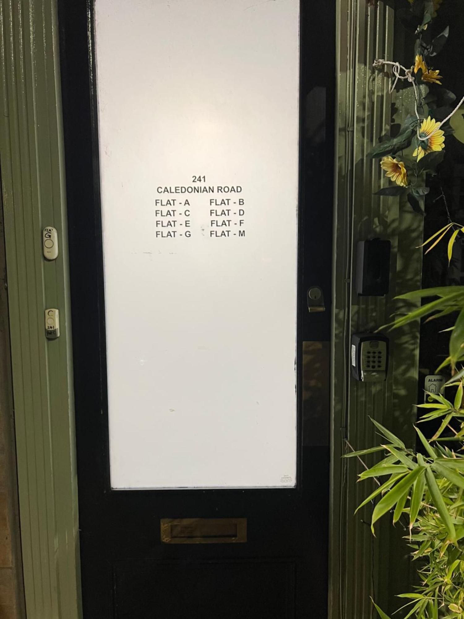2 Bed In On 3rd Floor - Newly Refurbished - No Lift London