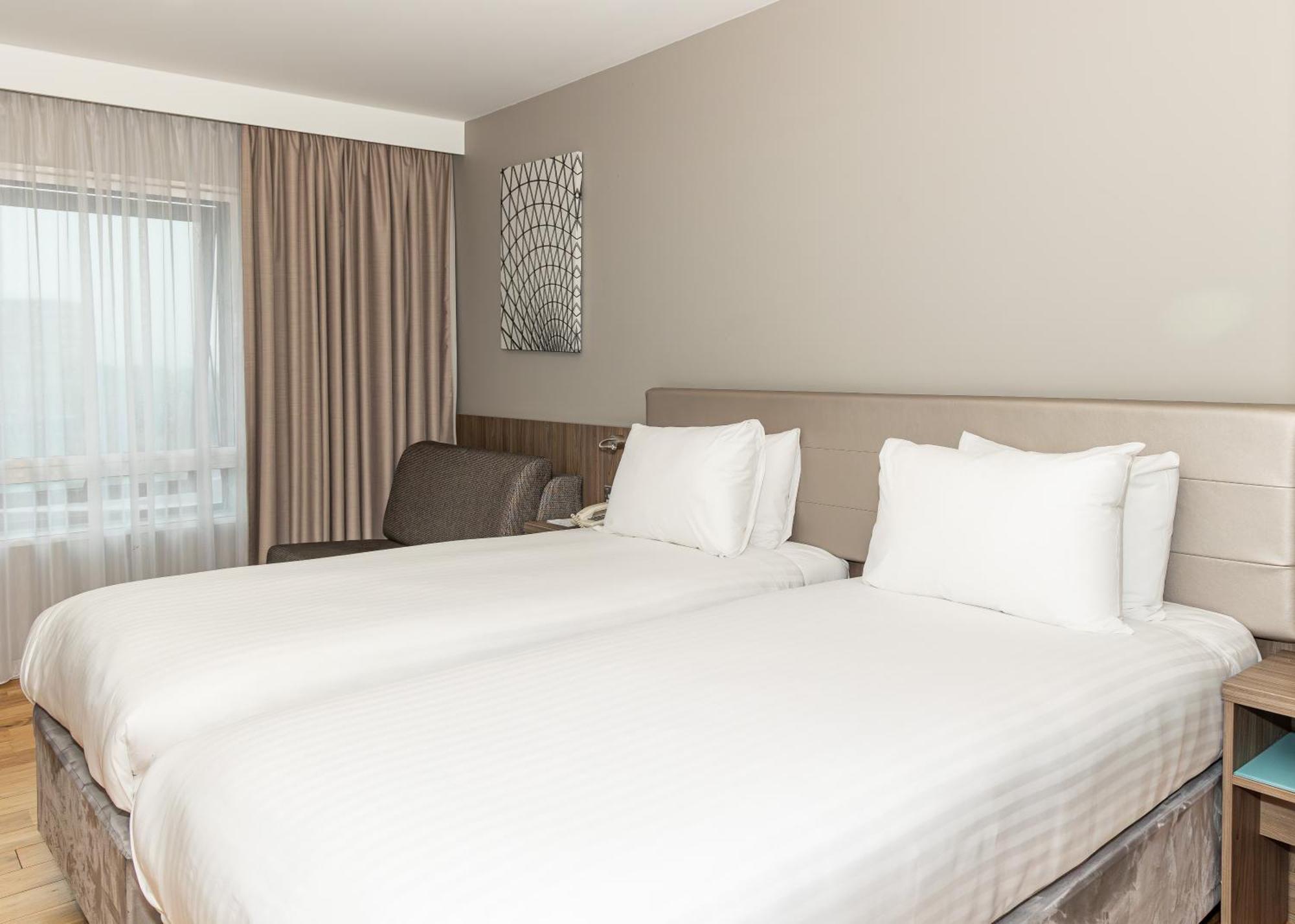 Hotel West By Ihg 4*