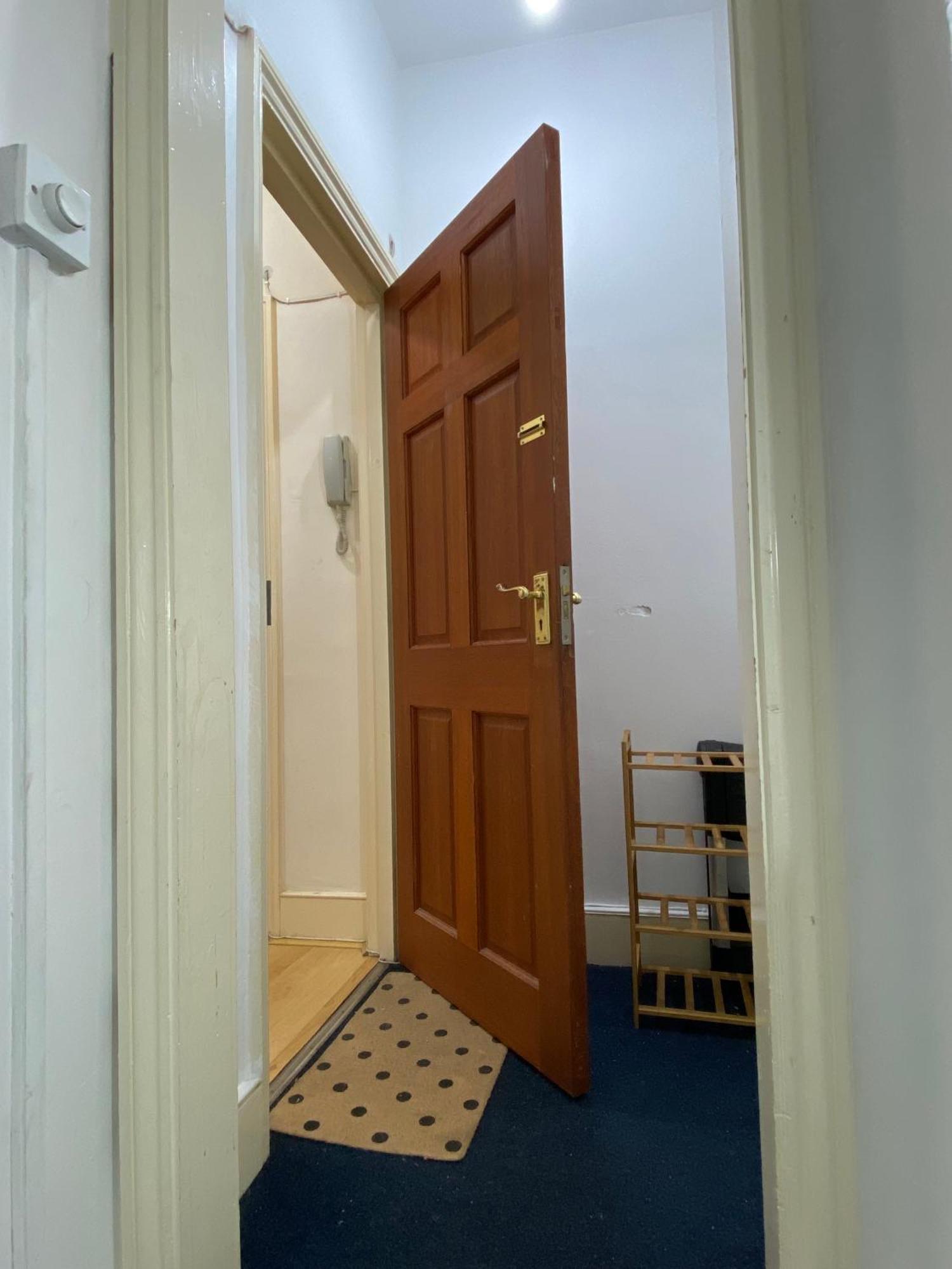Privet Near Cambridge Heath Station London