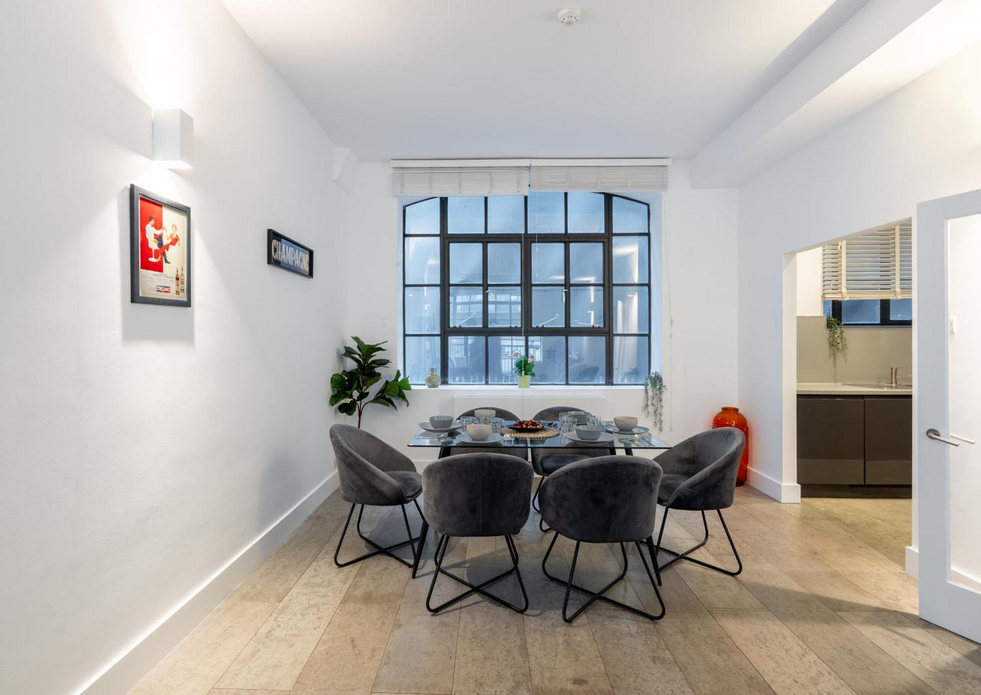 Stylish 2-bedroom Flat With Balcony In Clerkenwell Appartement *