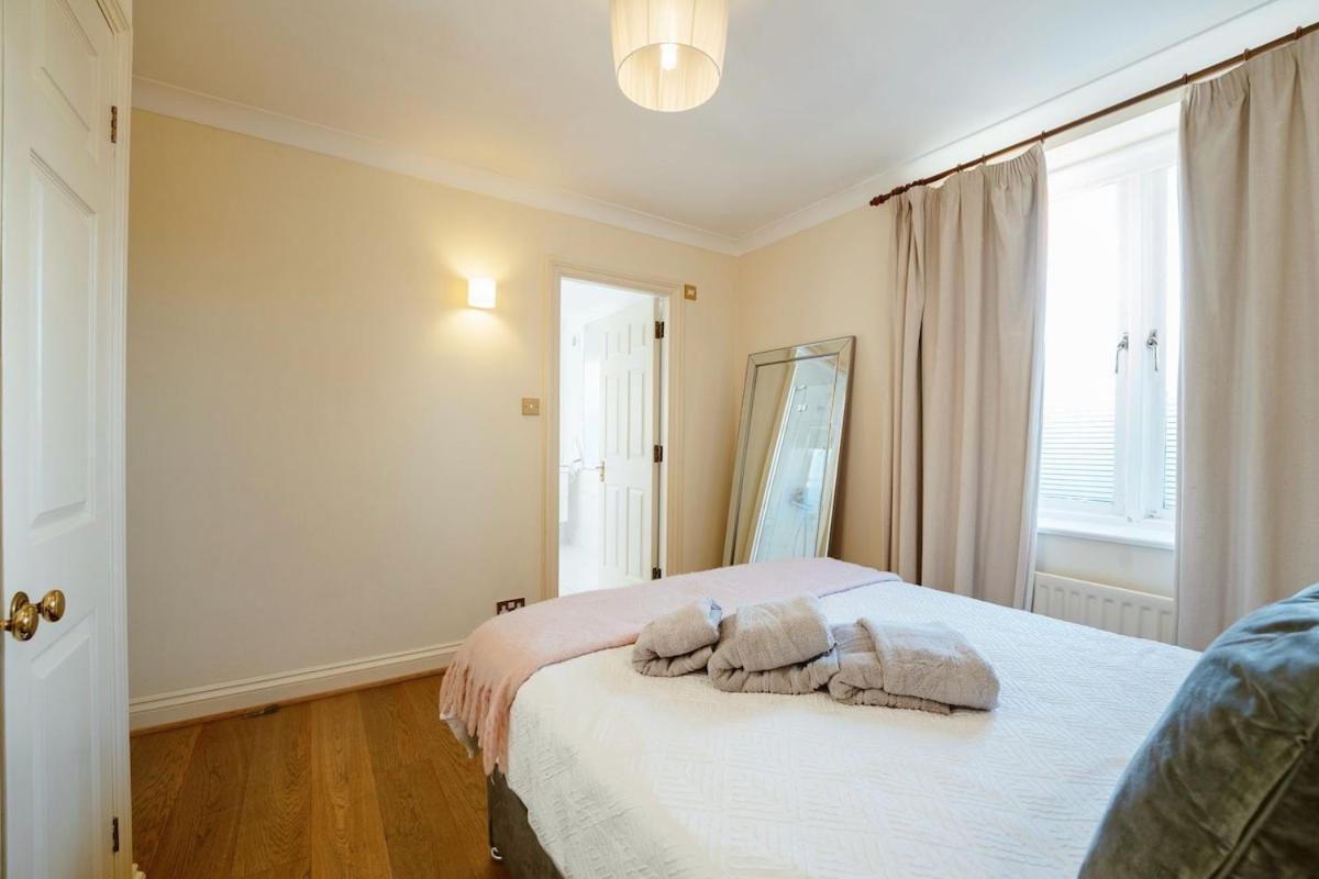 Modern 2-bedroom Next To Chelsea Stadium Appartement