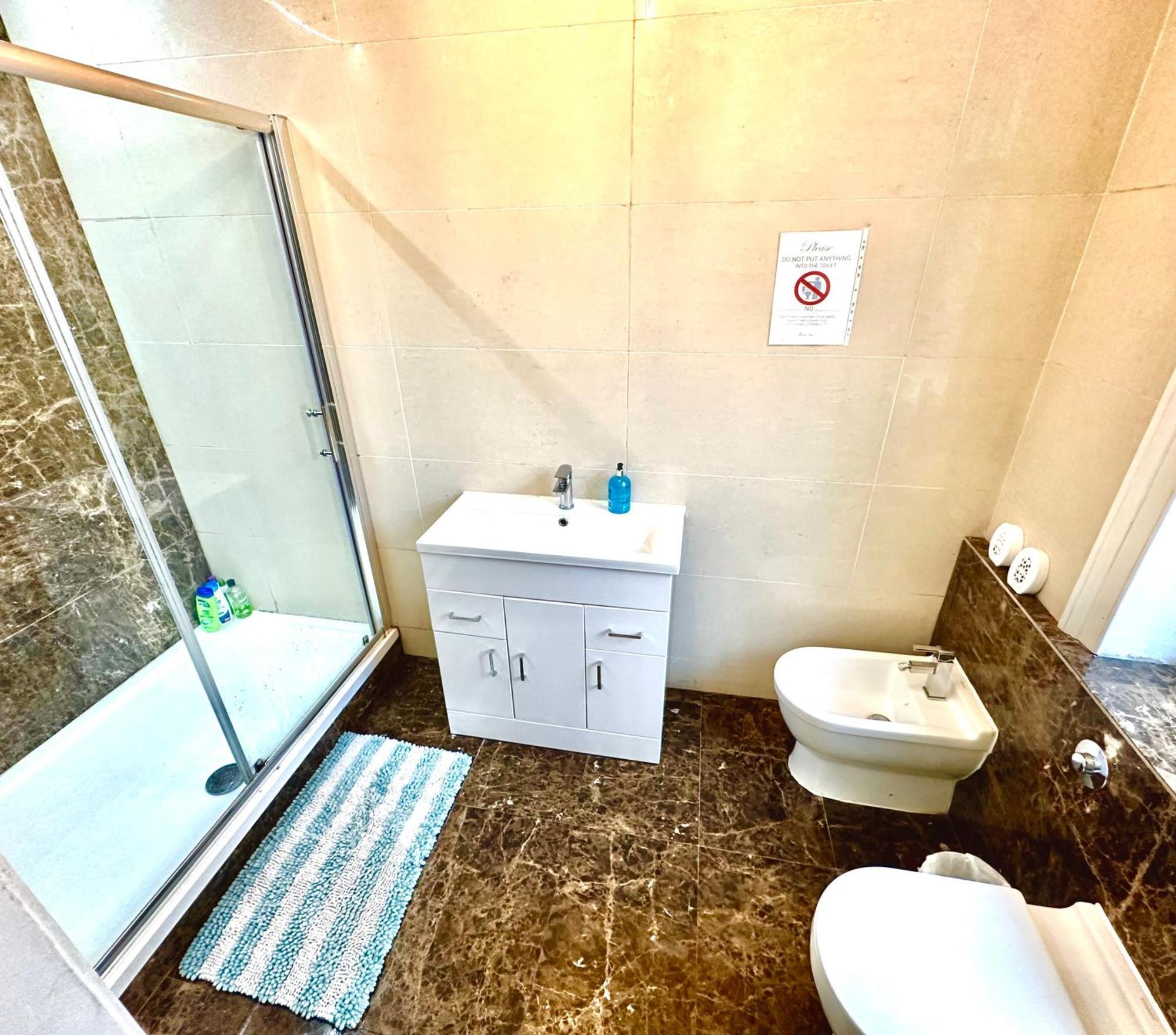 Gasthof Spacious En Room, Opposite Of Tube Station, 5 Minutes From Oxford Street London