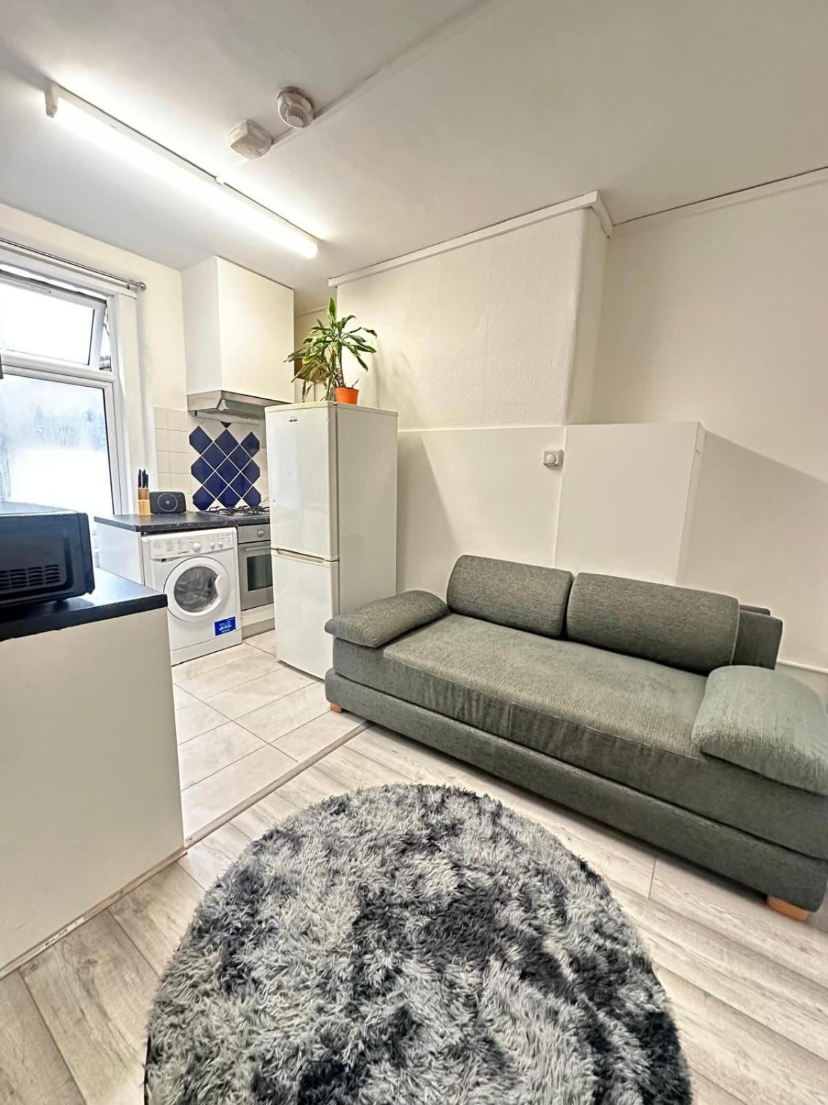 Ground Floor One Bedroom Flat Miles Appartement *