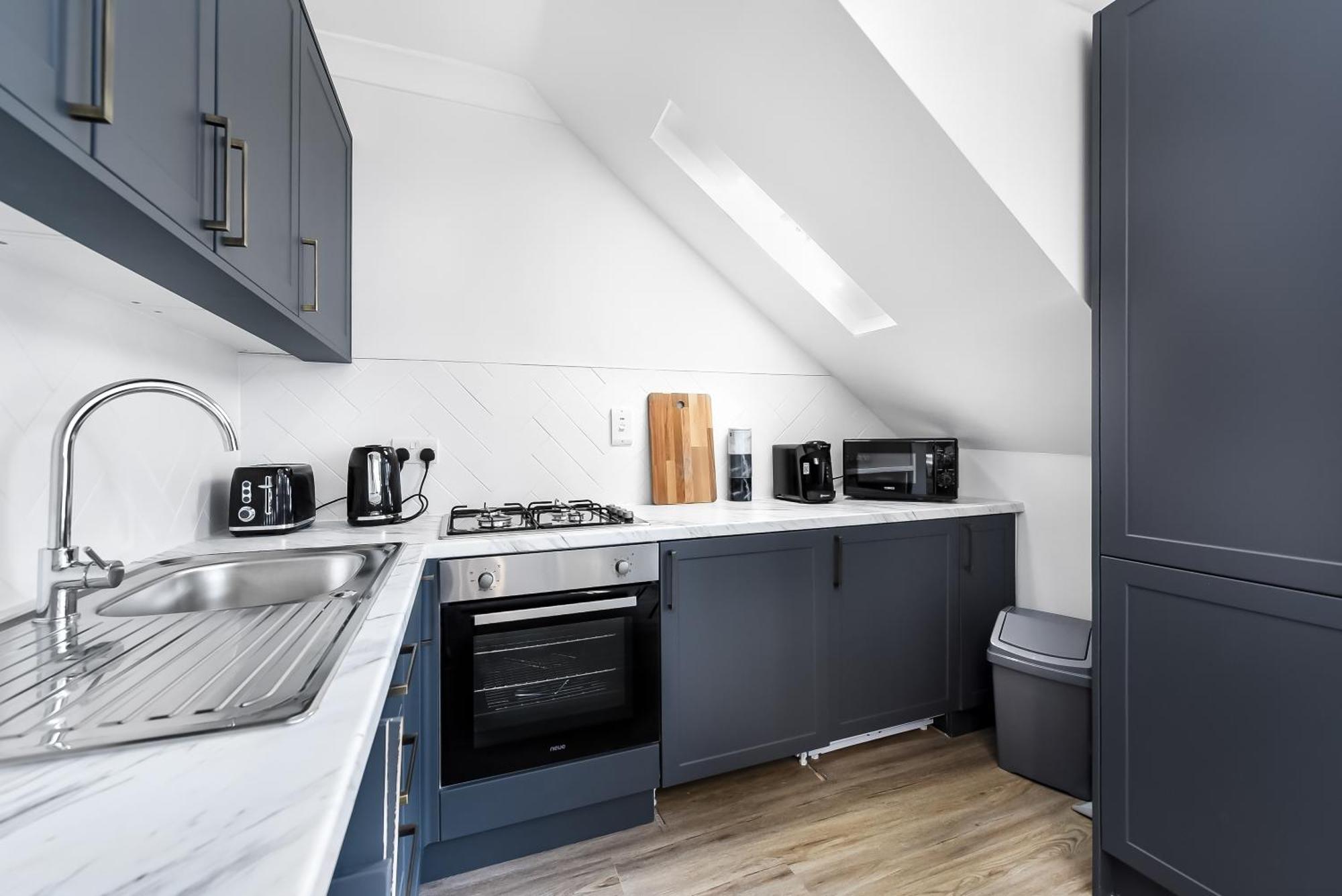 Apartment Spacious 2bed In Hampstead Close To Transport