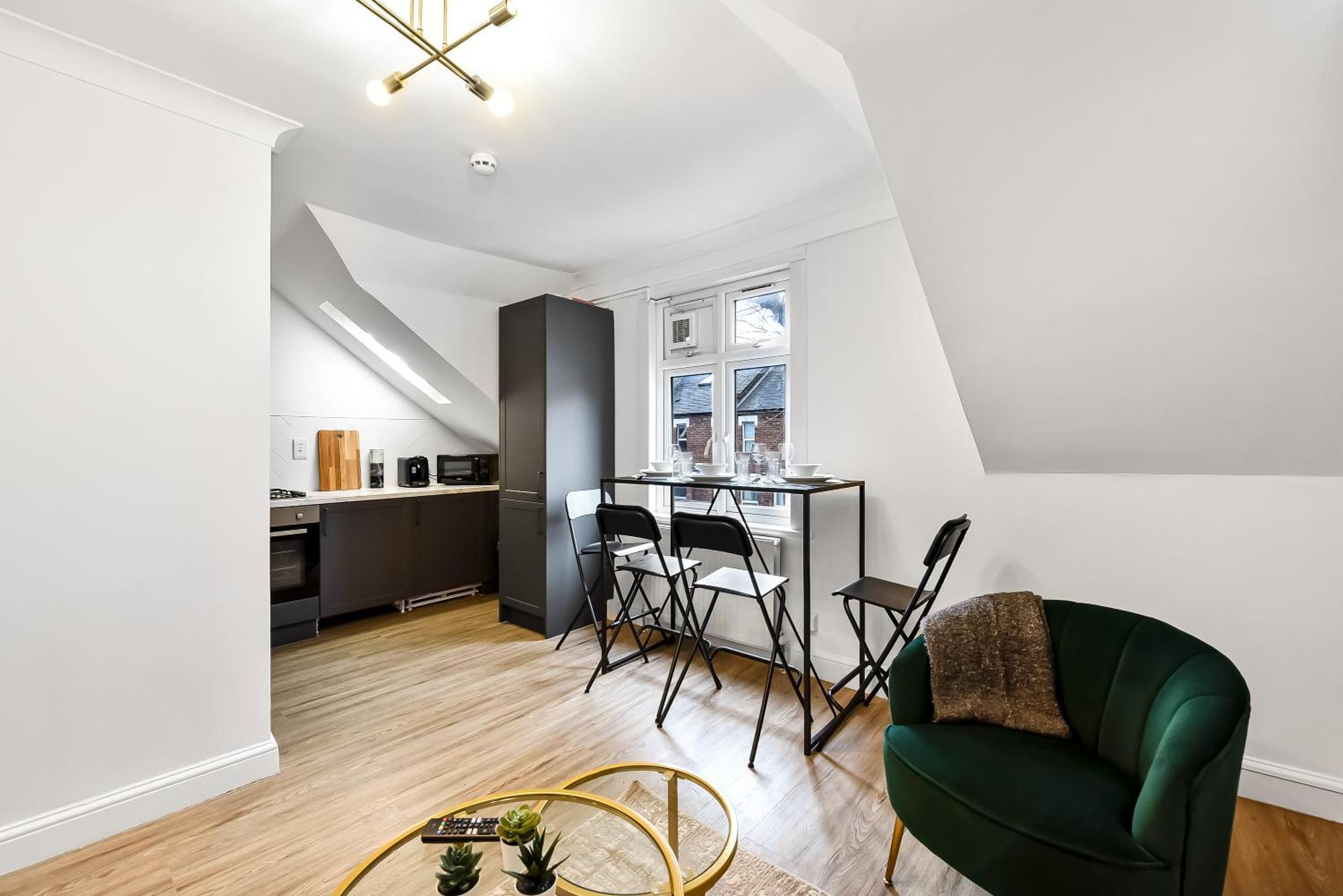Apartment Spacious 2bed In Hampstead Close To Transport *