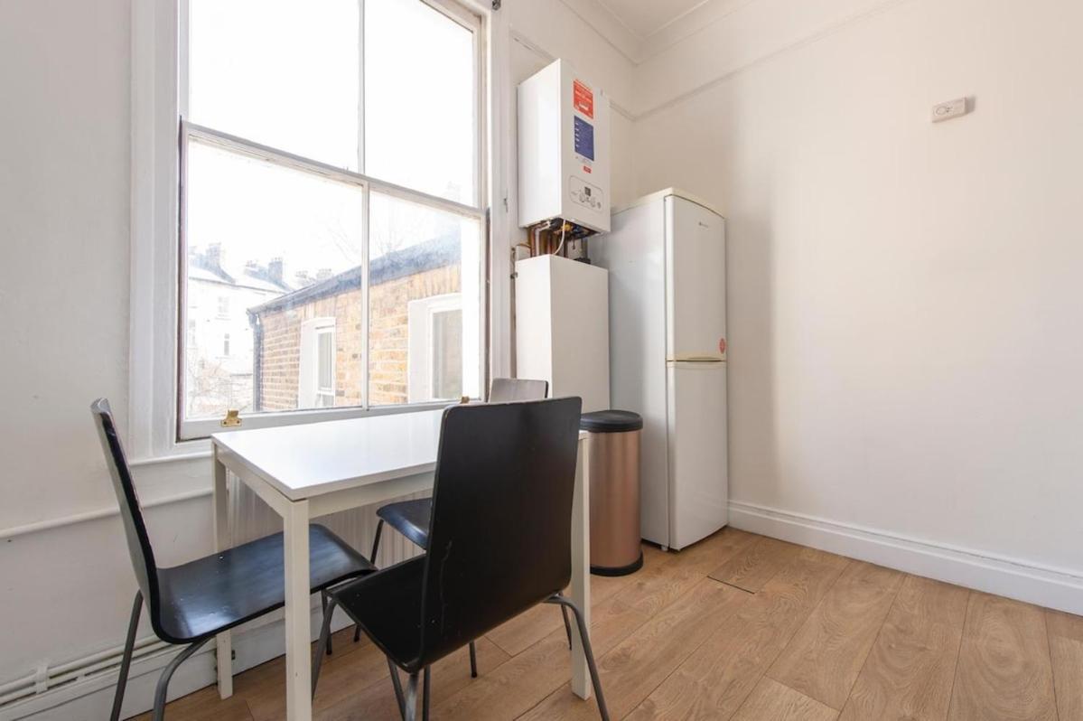 Split-level Spacious Family Londen