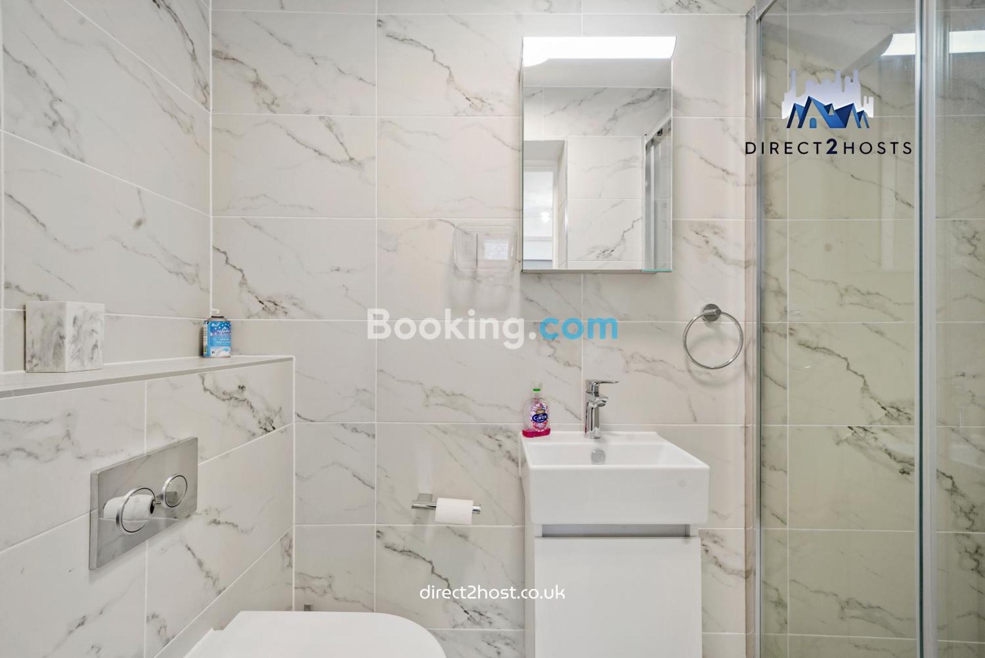 Apartment Premium Offers ! Last-minute Escape ! Bright And Stylish One Bedroom Flat By Direct2hosts ! W3 7lu, United Kingdom ! Nancy Short Lets & Serviced Accommodation!