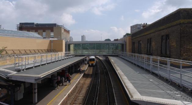 Hotel En-suite Near Woolwich Elizabeth Metro Line