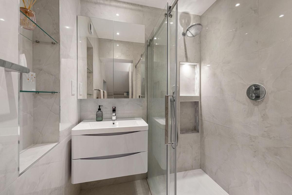 Stunning 3bd With Garden & Free Parking Appartement