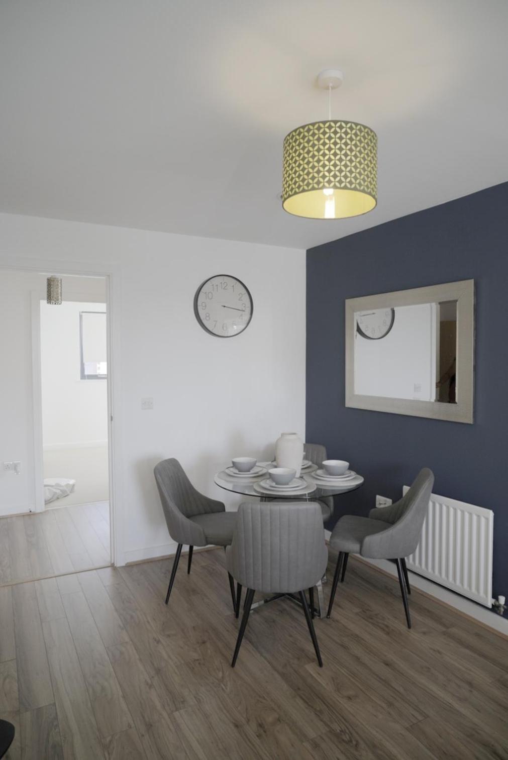 Stylish & Spacious 2-bed In Hale Village - Perfect For Your Stay! Lejlighed *