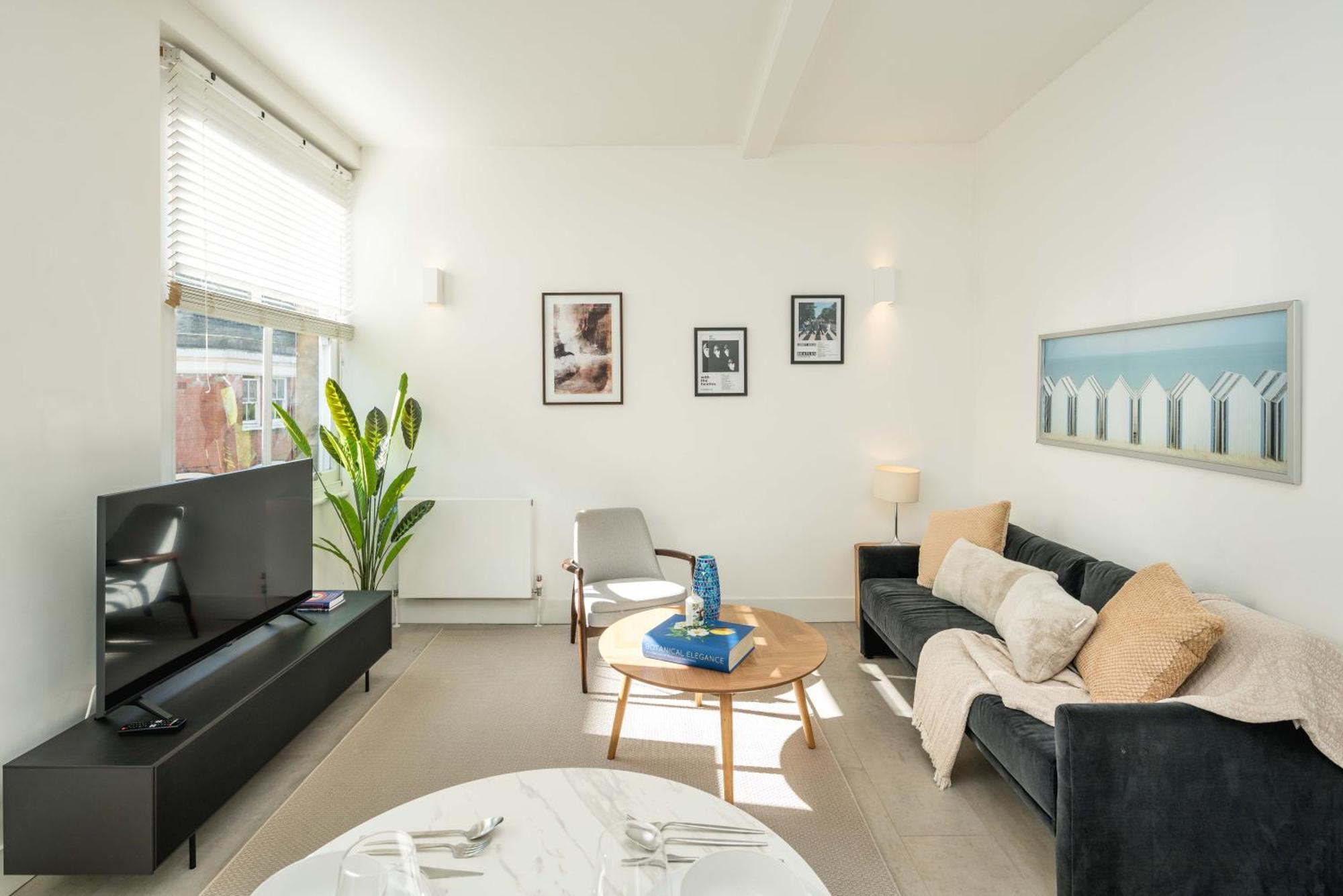 2bed Flat In Heart Of -st Paul -hatton Garden * London