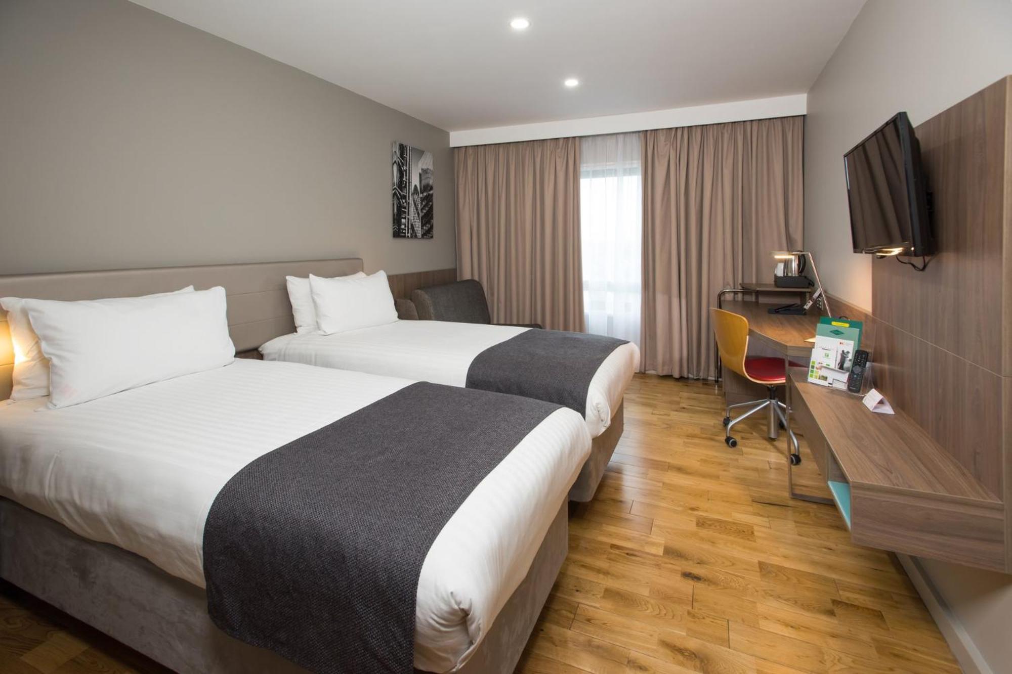 West By Ihg 4*