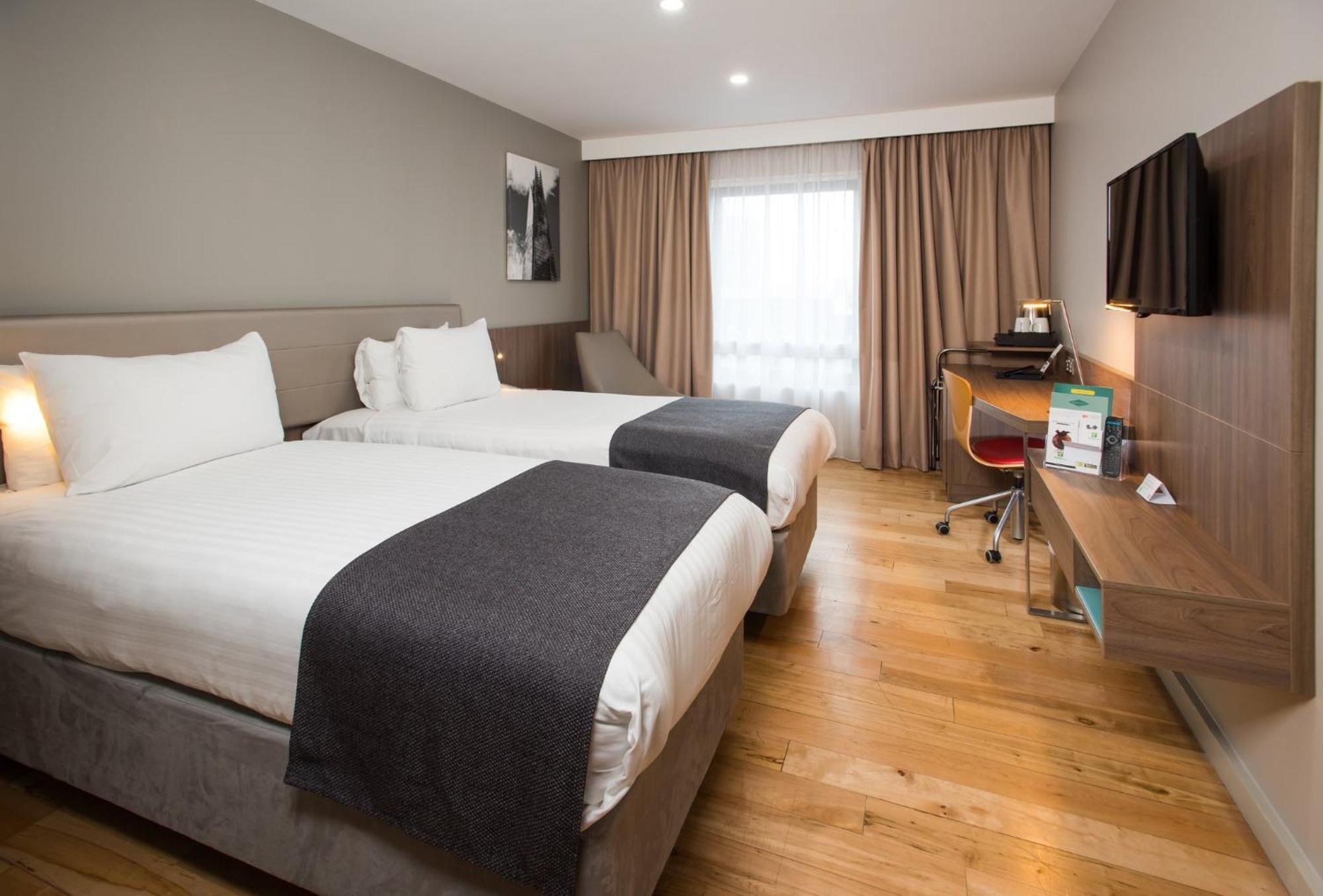 Hotel West By Ihg London