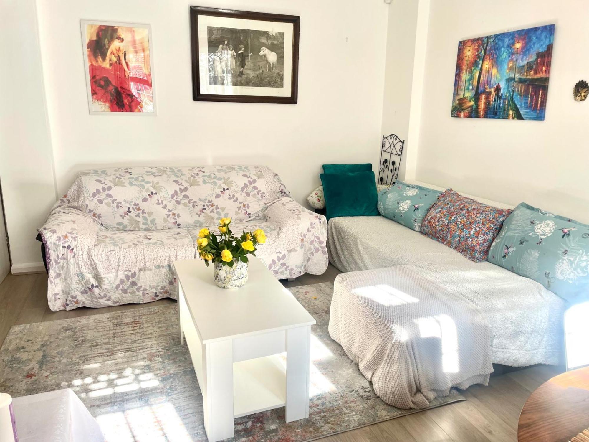 Apartment Retreat - 2 Bedroom *