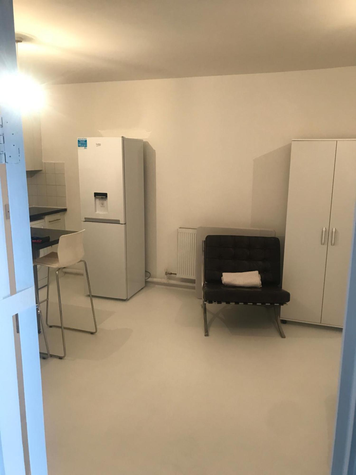 En-Suite Own Entrance Minutes From Primrose Hill,Camden Market, Canal And Roundhouse Apartment London