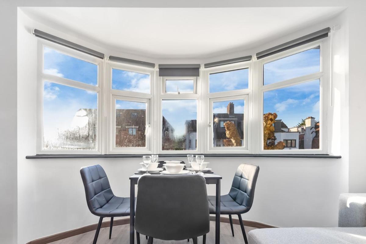 Modern 1 Bed Flat - Near Station - Appartement