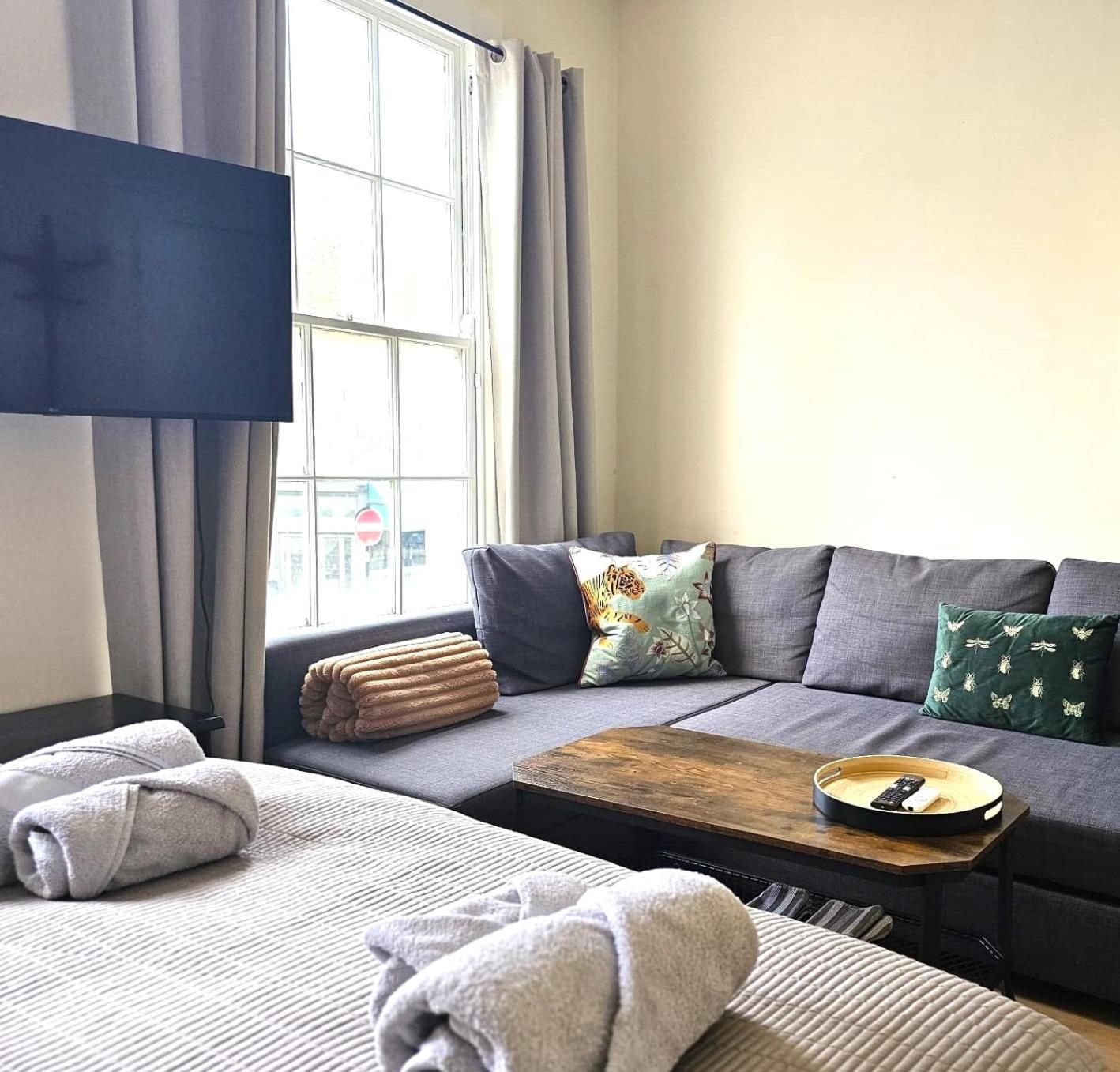 Nest Apartment