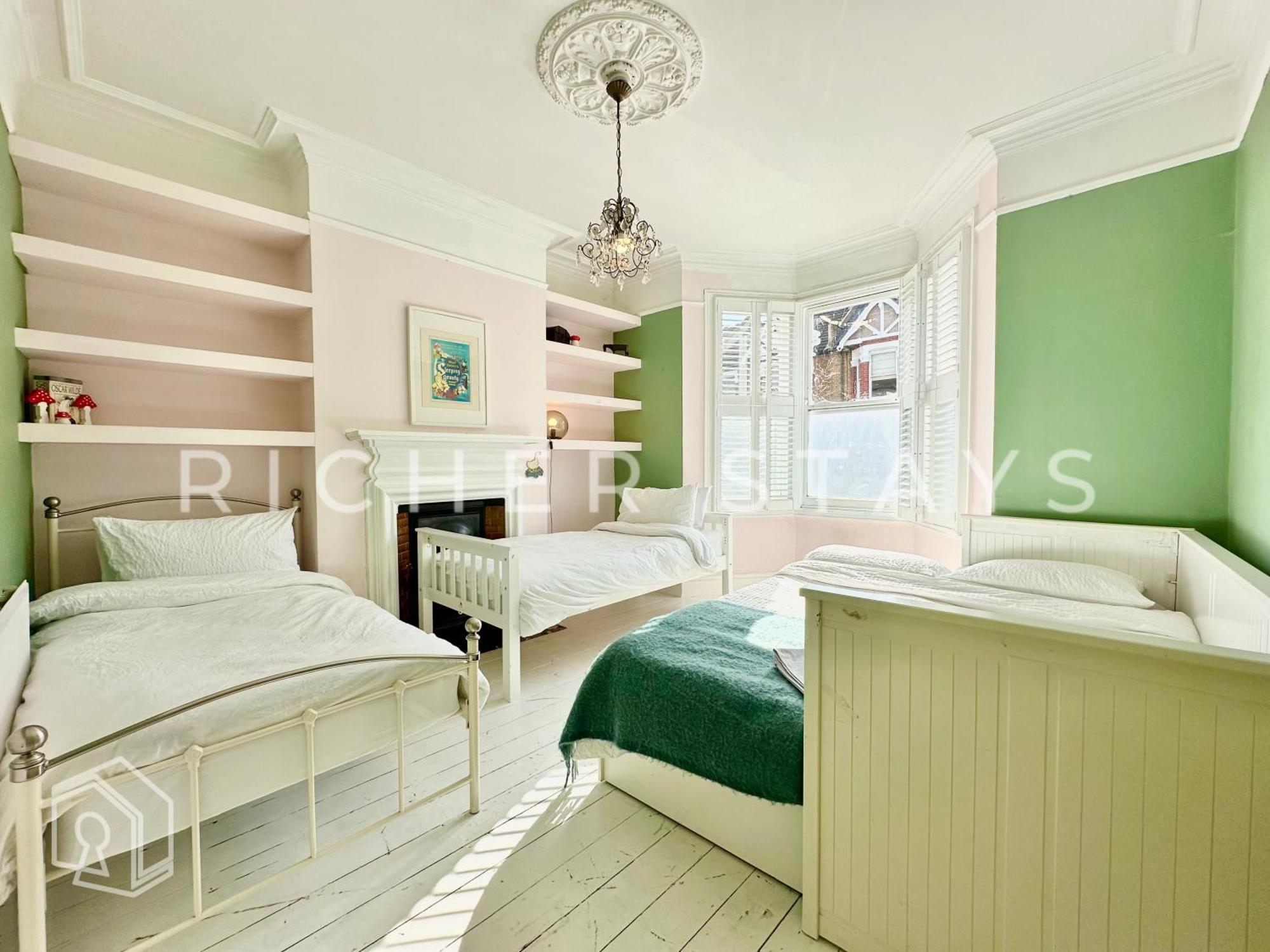 Bohemian Notting Hill Flat, Garden & Amenities Appartement
