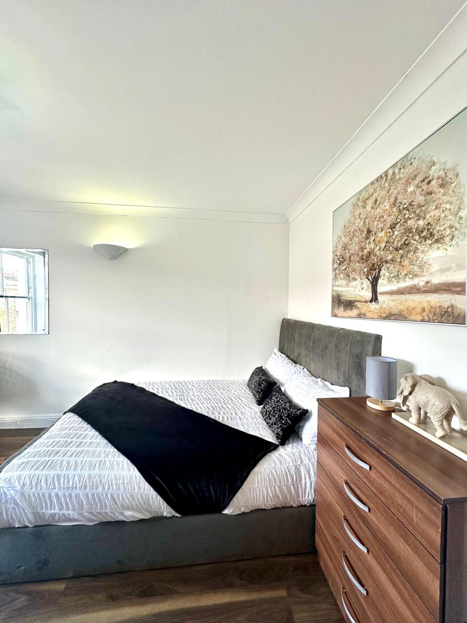Stunning 4 Bedroom Flat In Kingscross, St Pancras! Leilighet