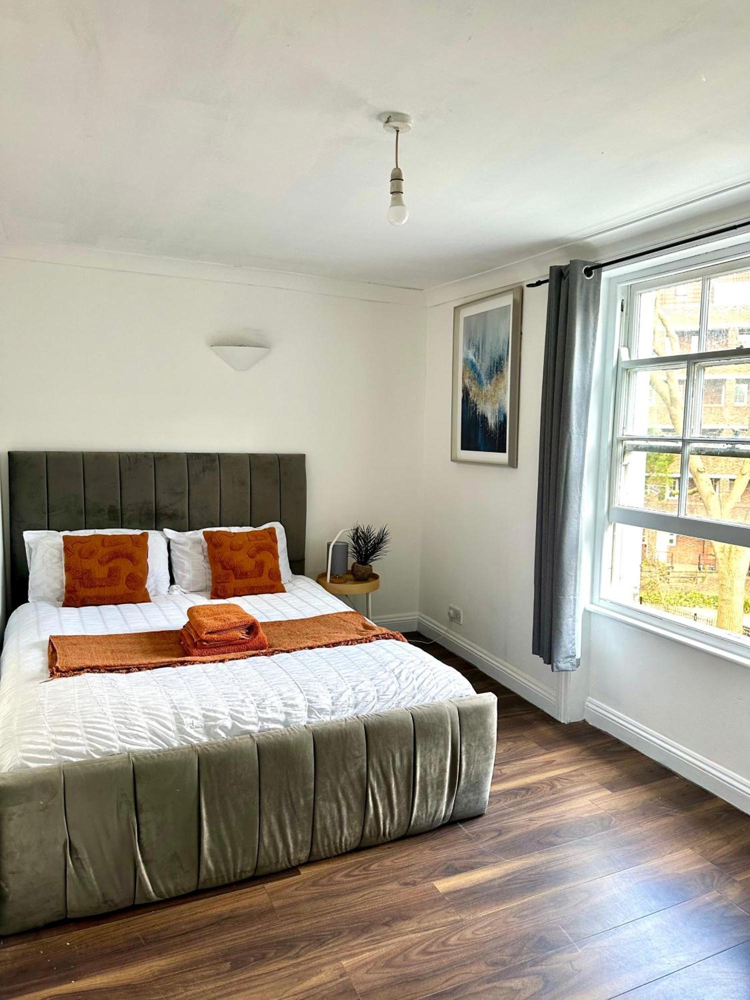 Stunning 4 Bedroom Flat In Kingscross, St Pancras! Leilighet