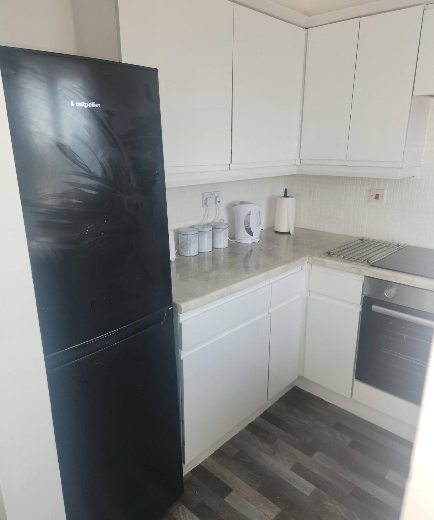 Serene Retreat - 2 Bedroom Flat For Rent Lejlighed *