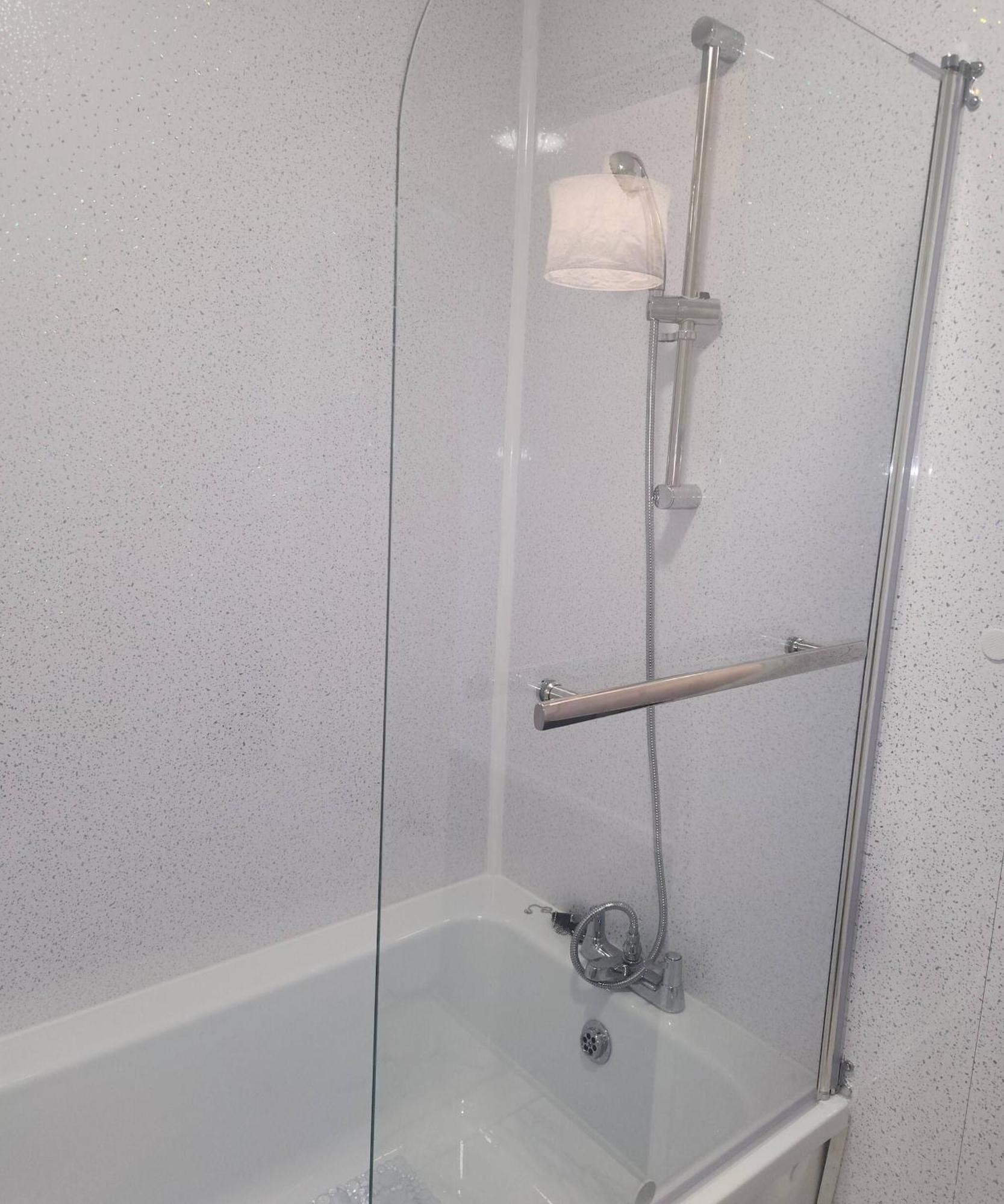 Serene Retreat - 2 Bedroom Flat For Rent Lejlighed *