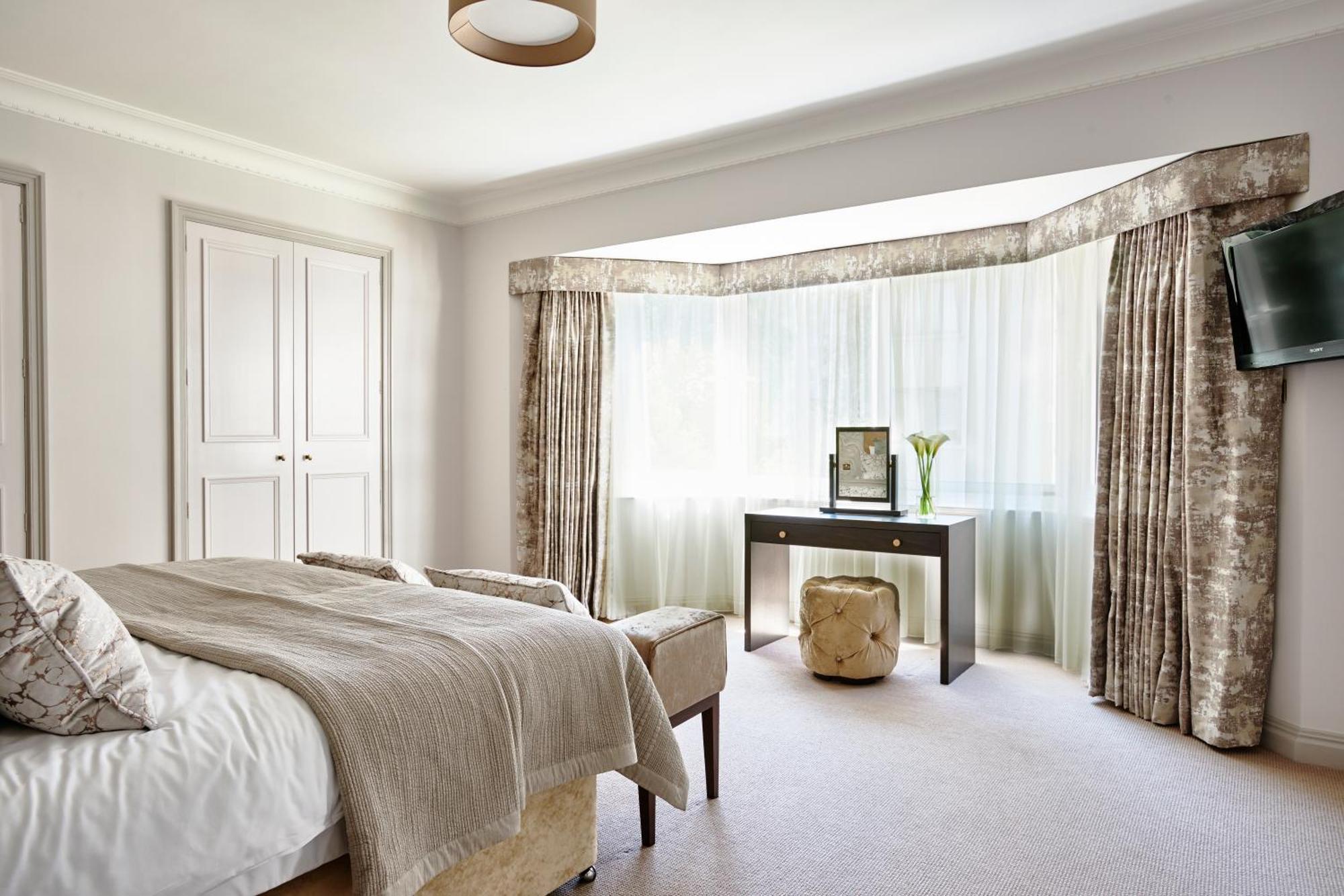 Arlington House Apartment