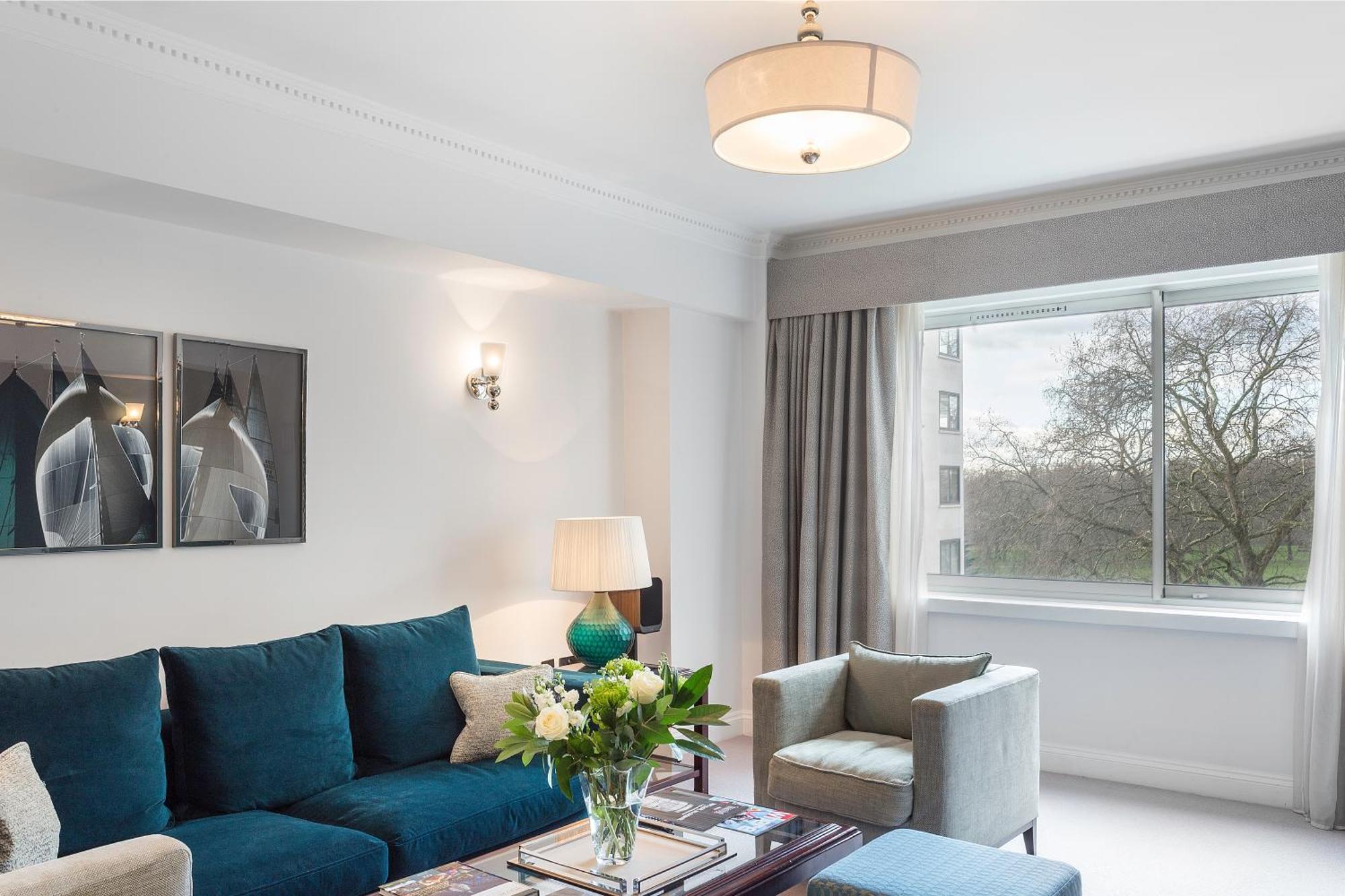 Arlington House Apartment *