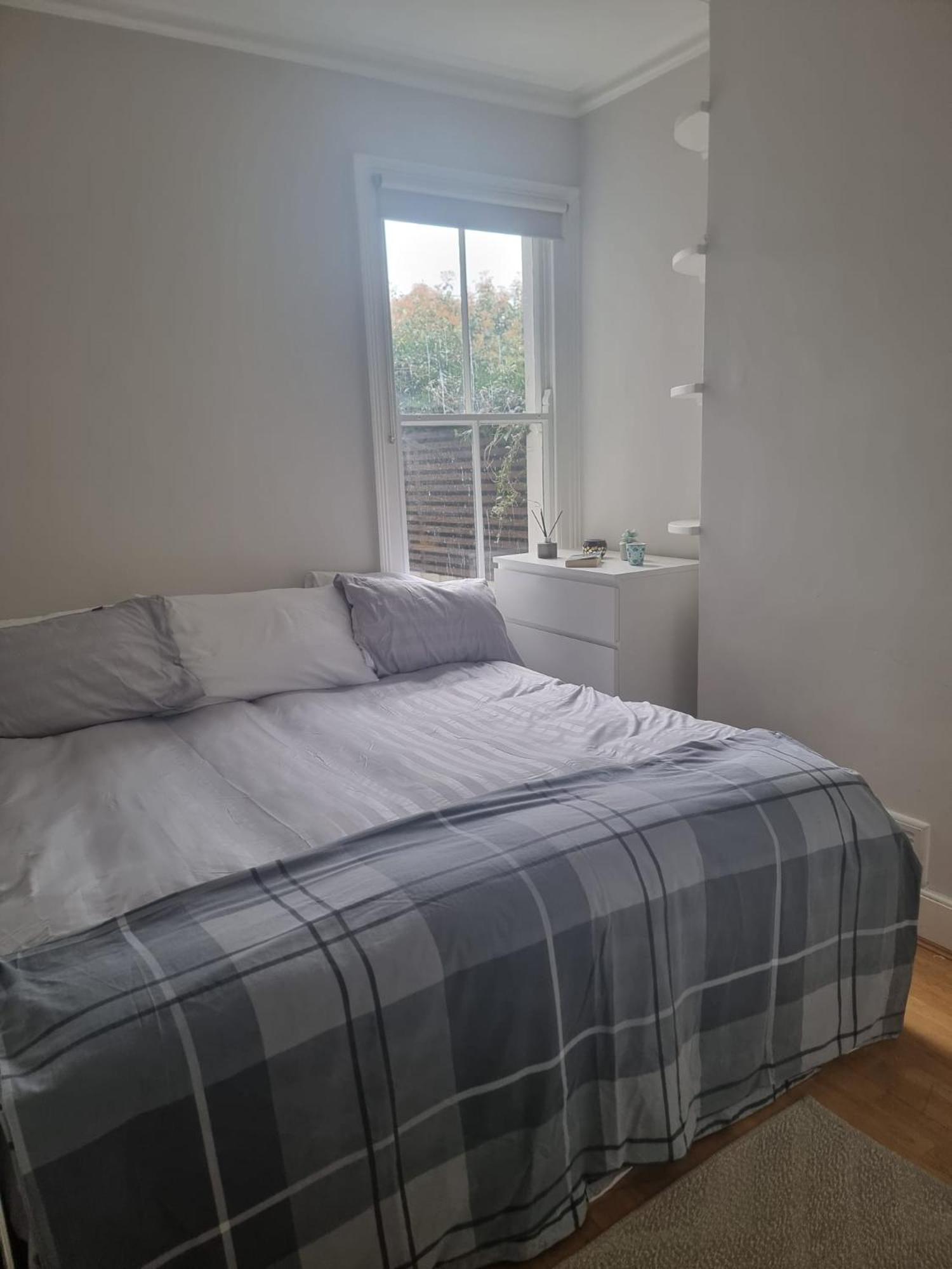 Cozy 1-bedroom Retreat In The Heart Of - Clapham Junction Apartment London