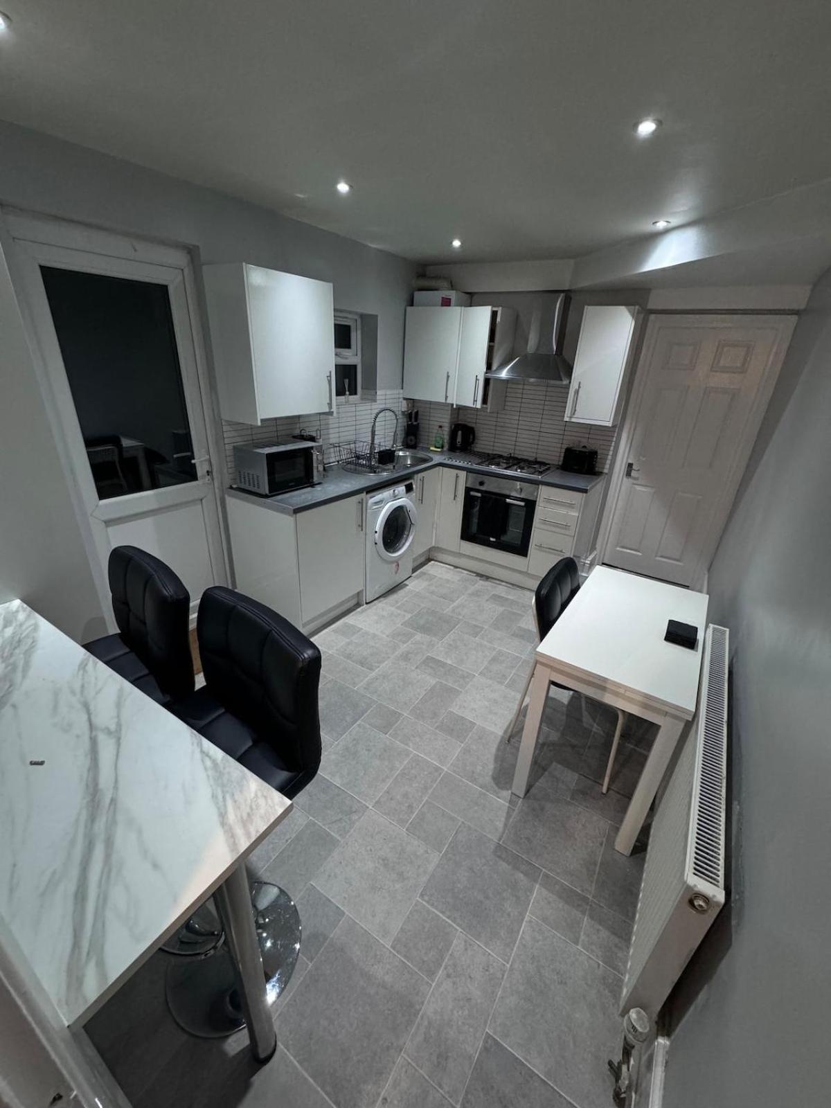 Appartement Stylish 2-bed Garden Flat, 5 Mins To Brixton