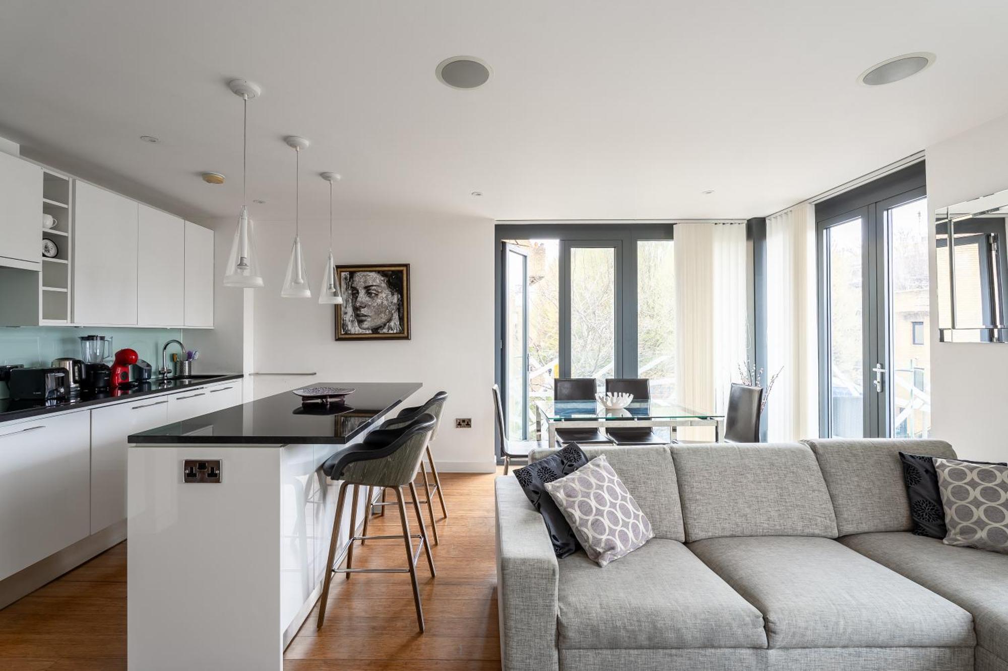 Luxury Hotel-style In Notting Hill Apartment *