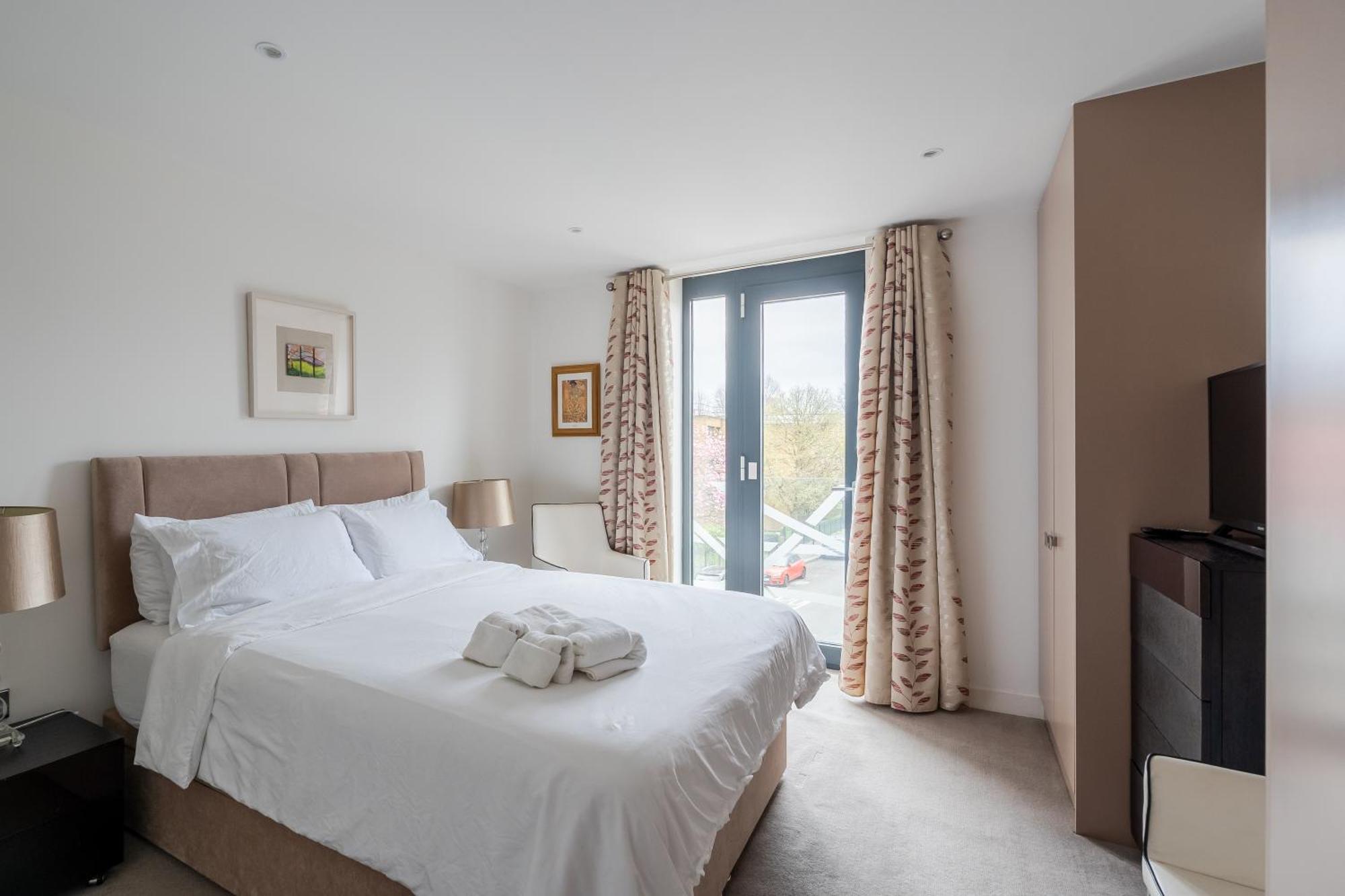 Luxury Hotel-style In Notting Hill Apartment London