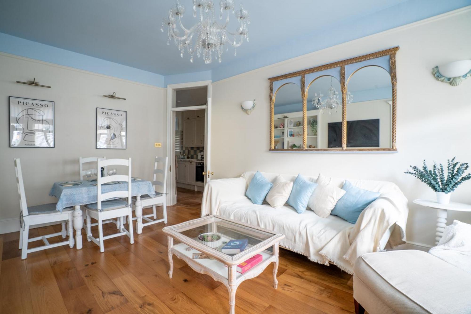 The Plush Putney Retreat Londen