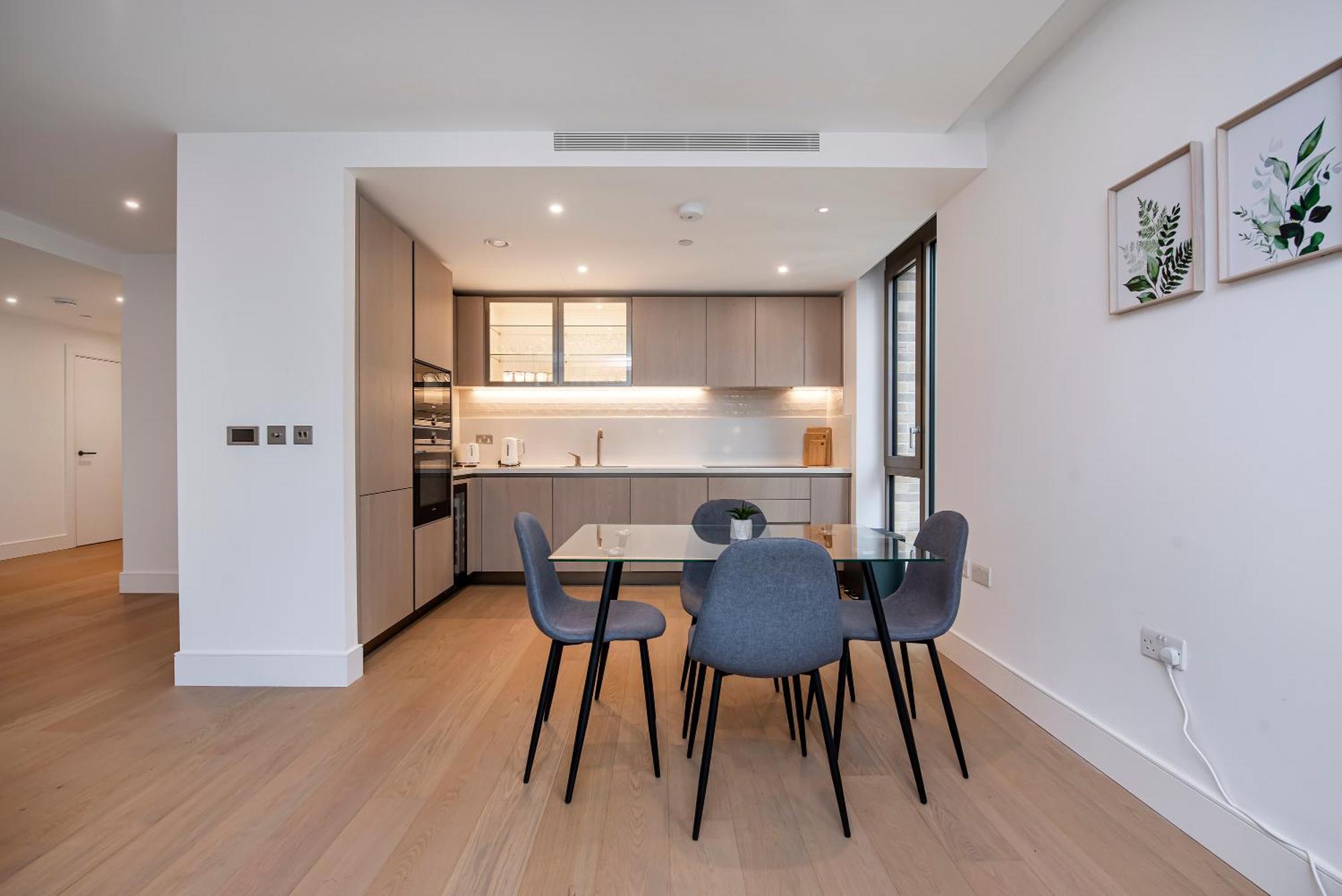 Lux And Large 2 Bed Battersea Power Station Leilighet