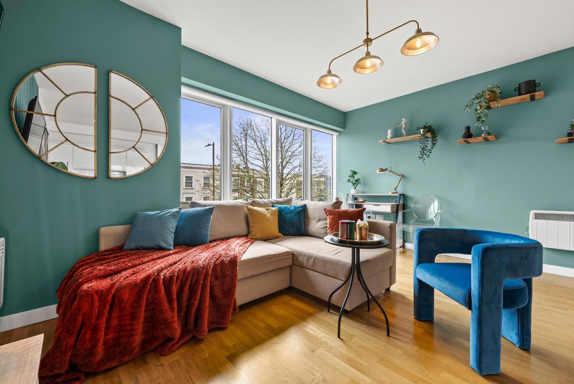 Apartment Dapper In Bustling Holloway, Islington By Gold *